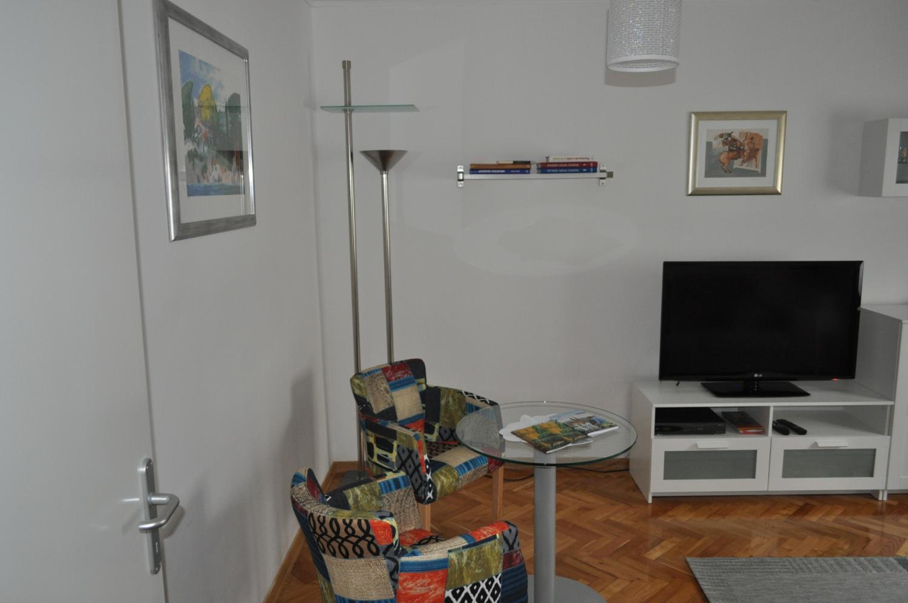Photo 13