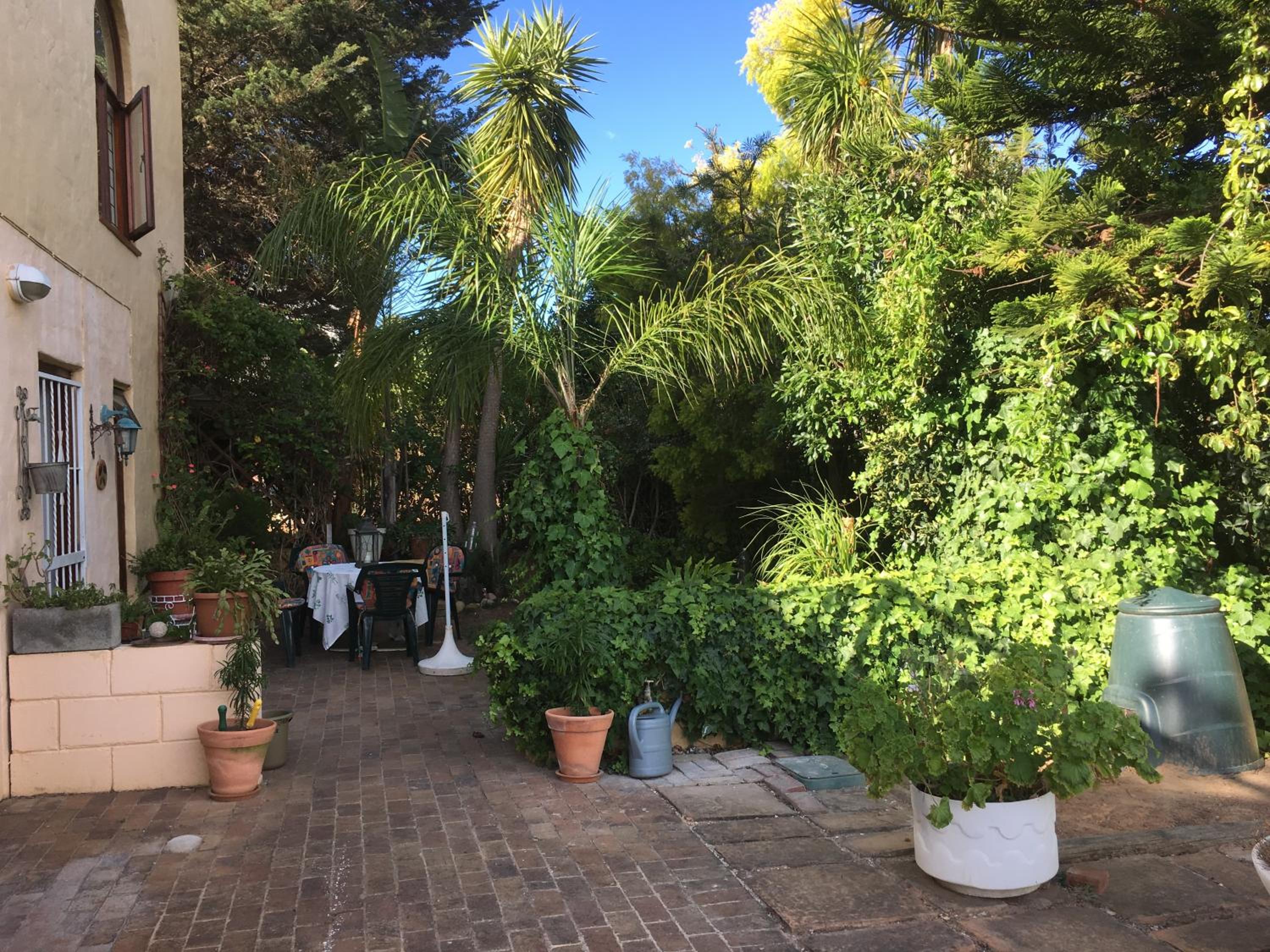 Geranium Studio view 3