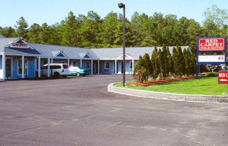 Pleasantville Vacations - Red Carpet Inn  Suites Hammonton - Atlantic City - Property Image 1