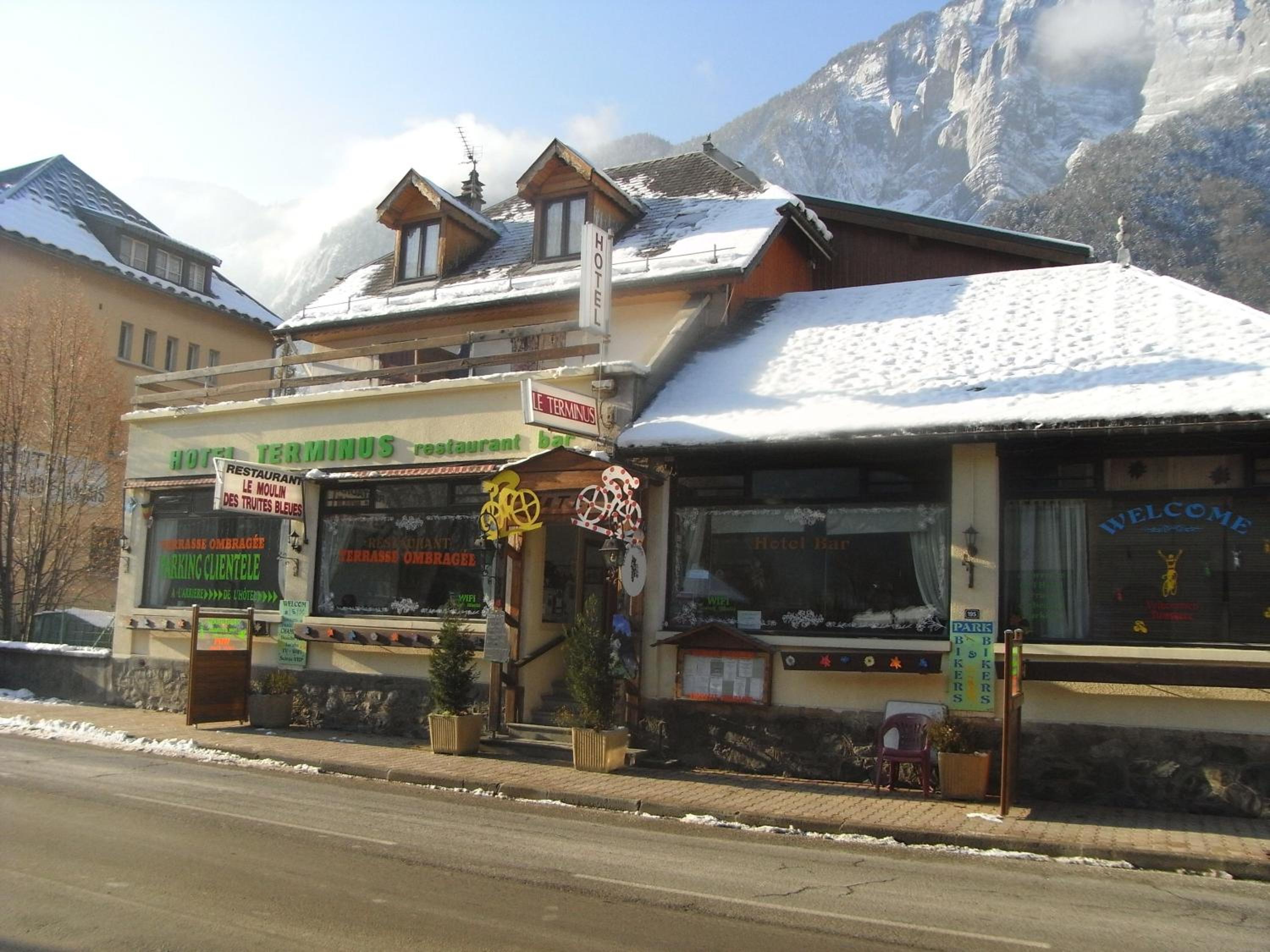 restaurant
