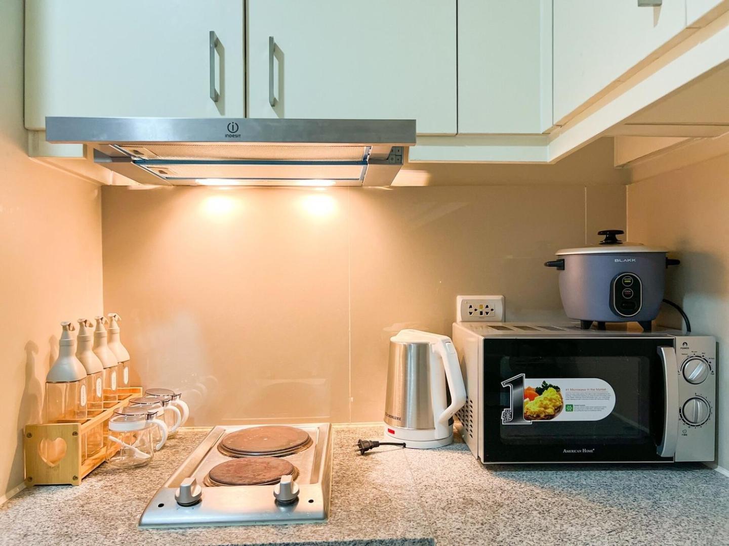 Luxury BGC Condo Near Uptown,Grand Hyatt #upt219k