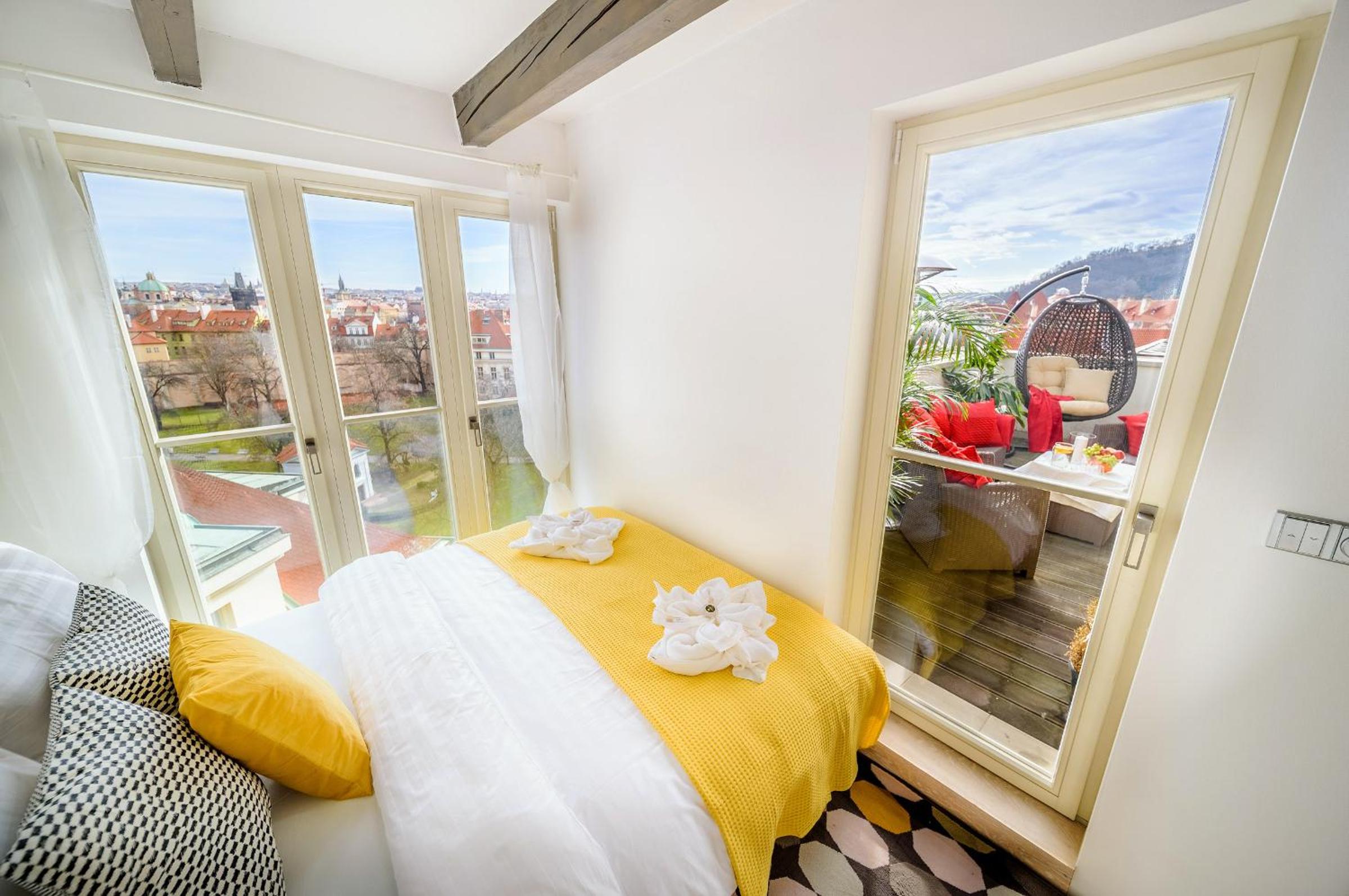 President APT by Prague Castle, VIEWS