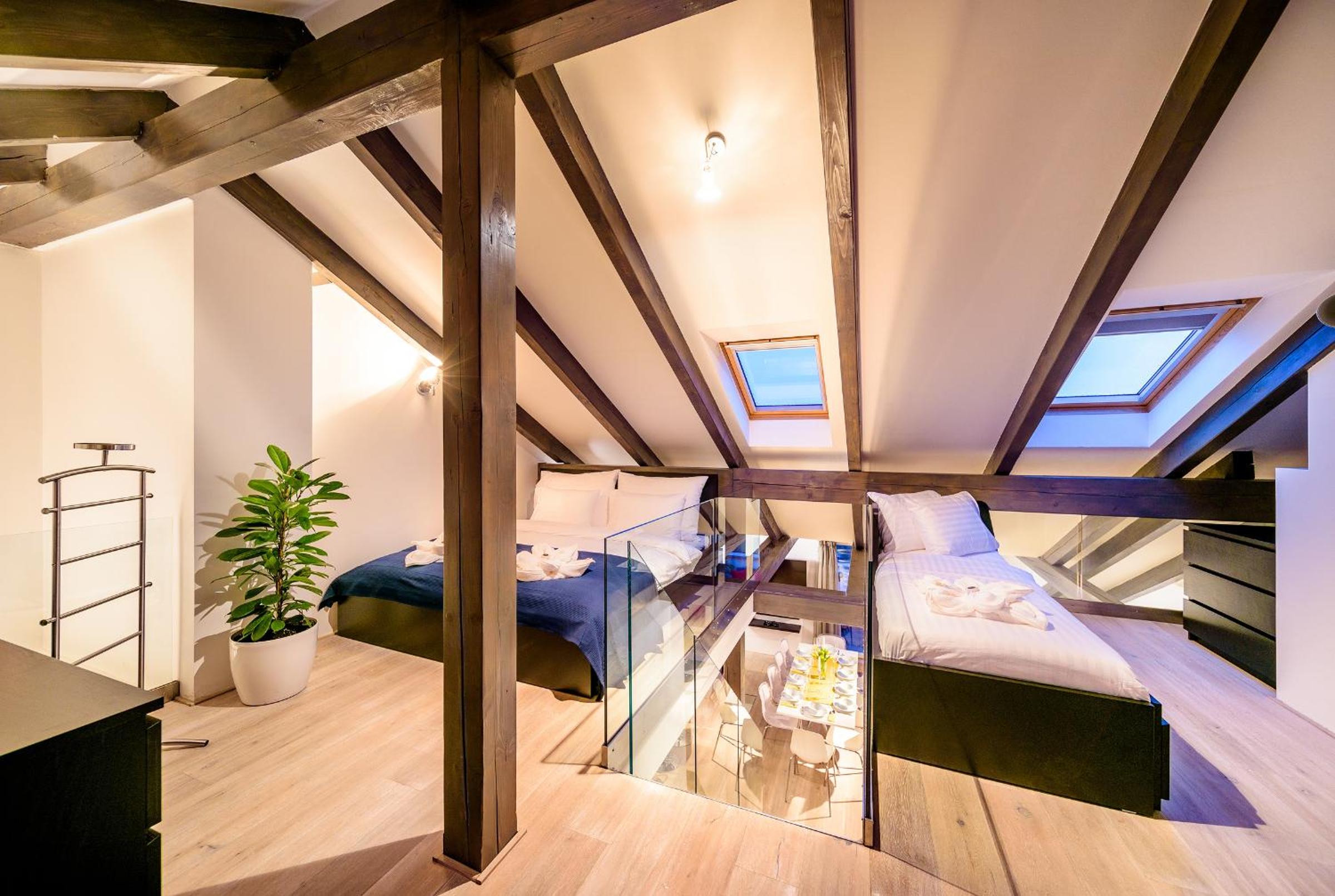 President APT by Prague Castle, VIEWS