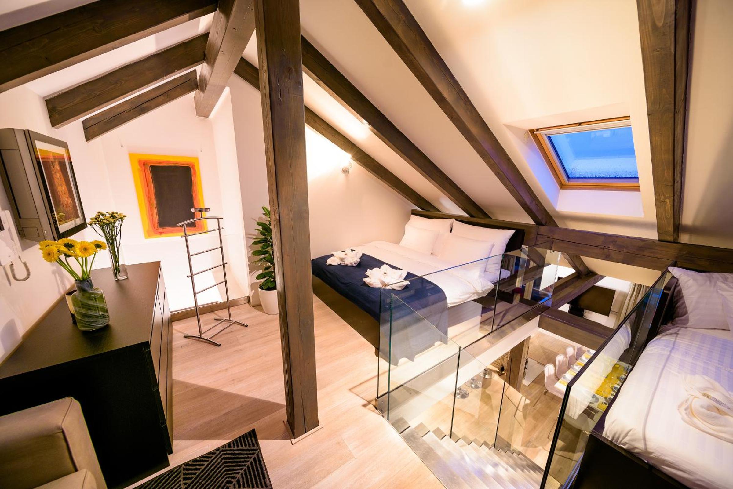 President APT by Prague Castle, VIEWS