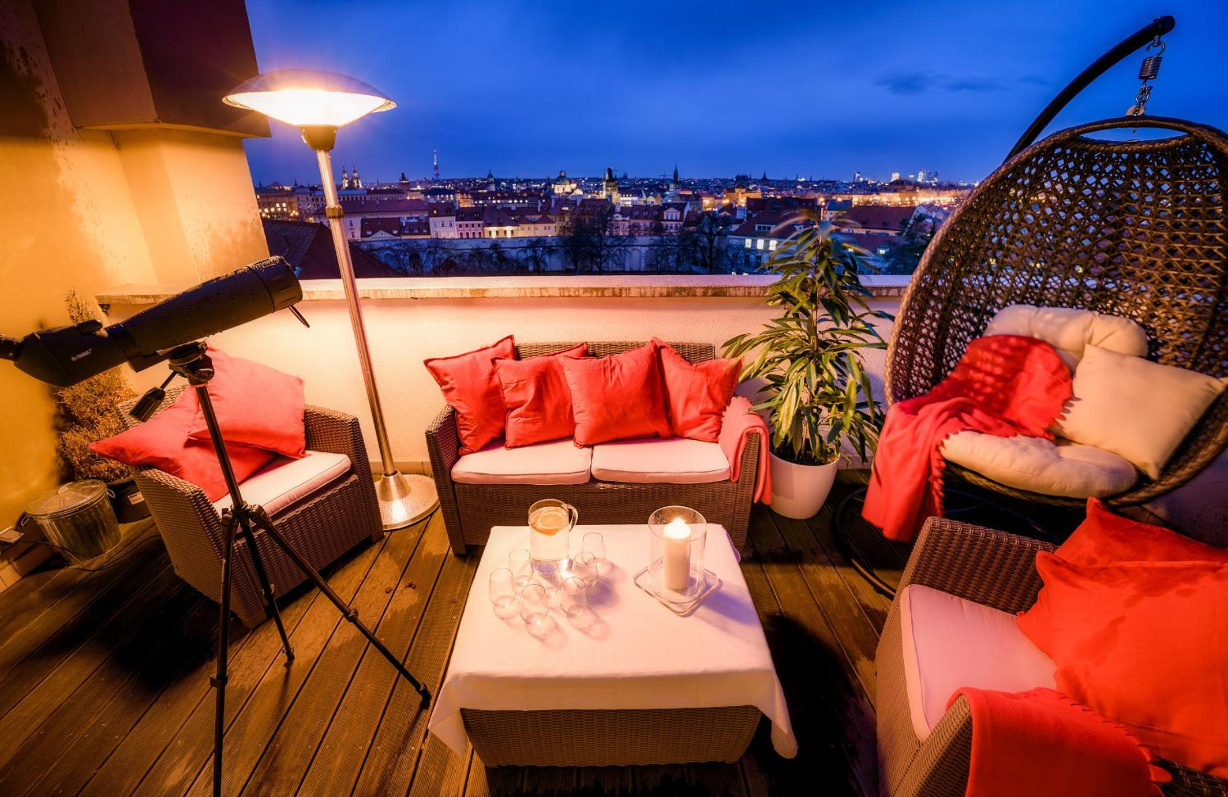 President APT by Prague Castle, VIEWS