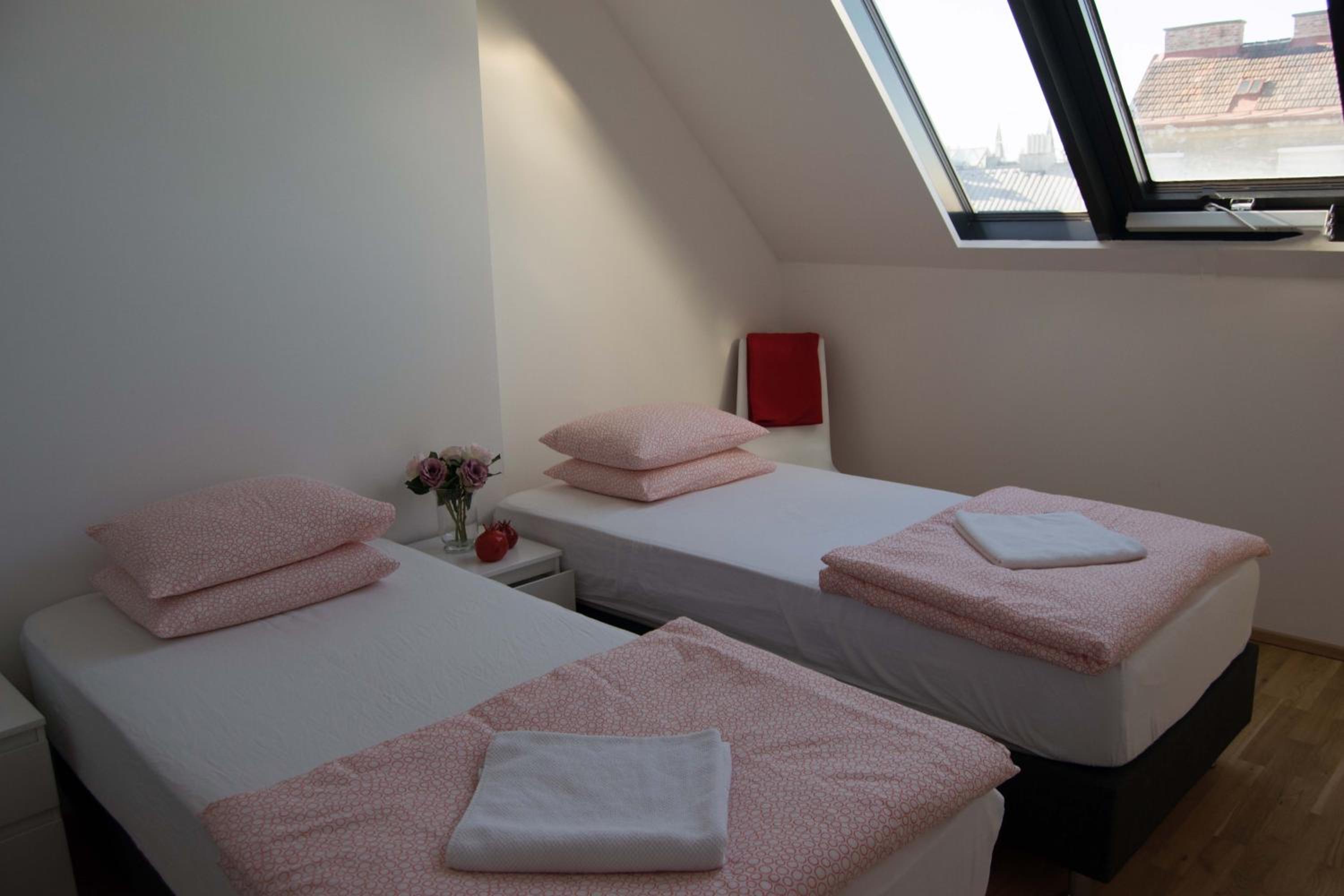 Hauptbahnhof Rooms
