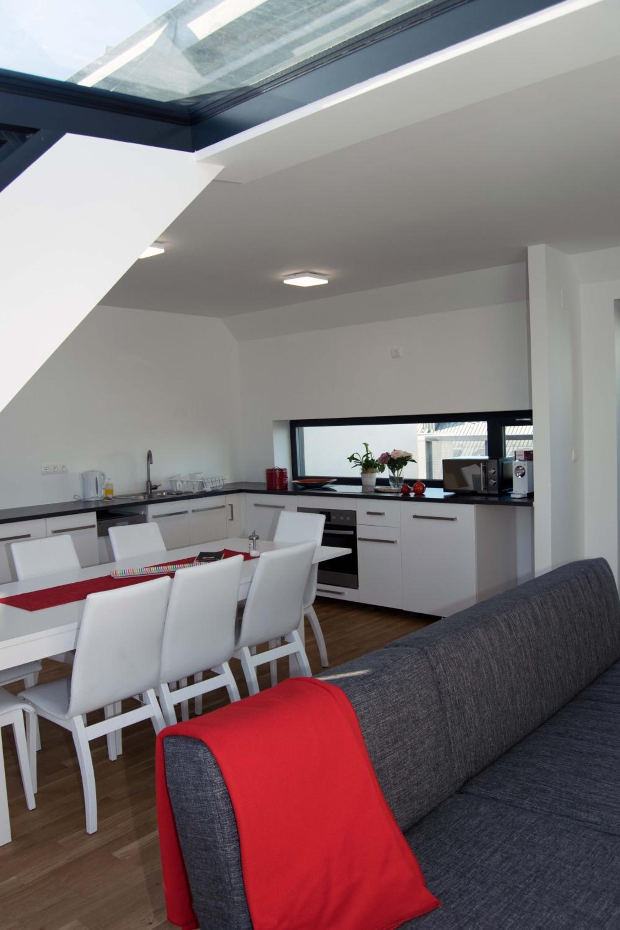 Hauptbahnhof Rooms
