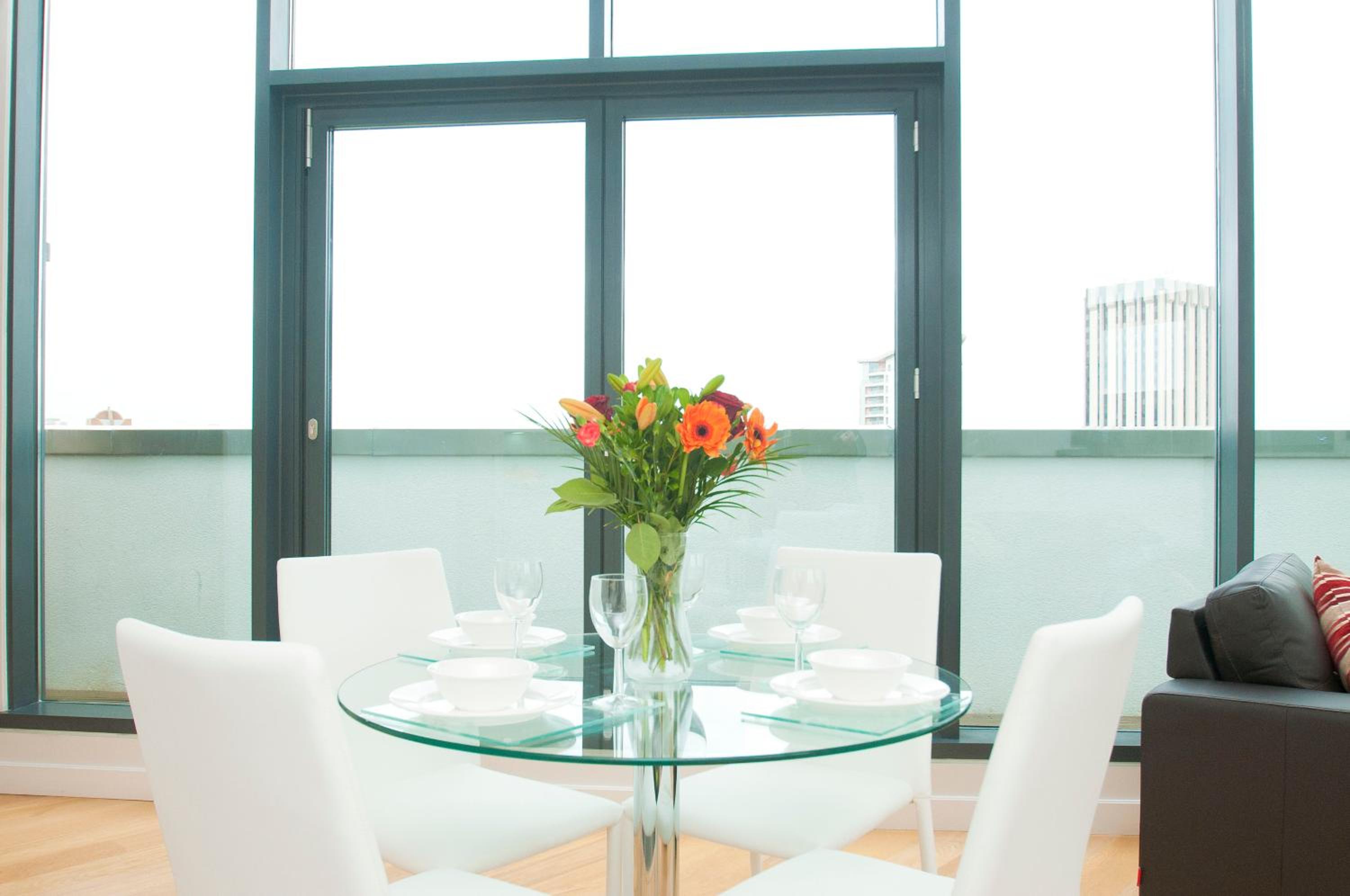 Cleyro Serviced Apartments - Finzels Reach
