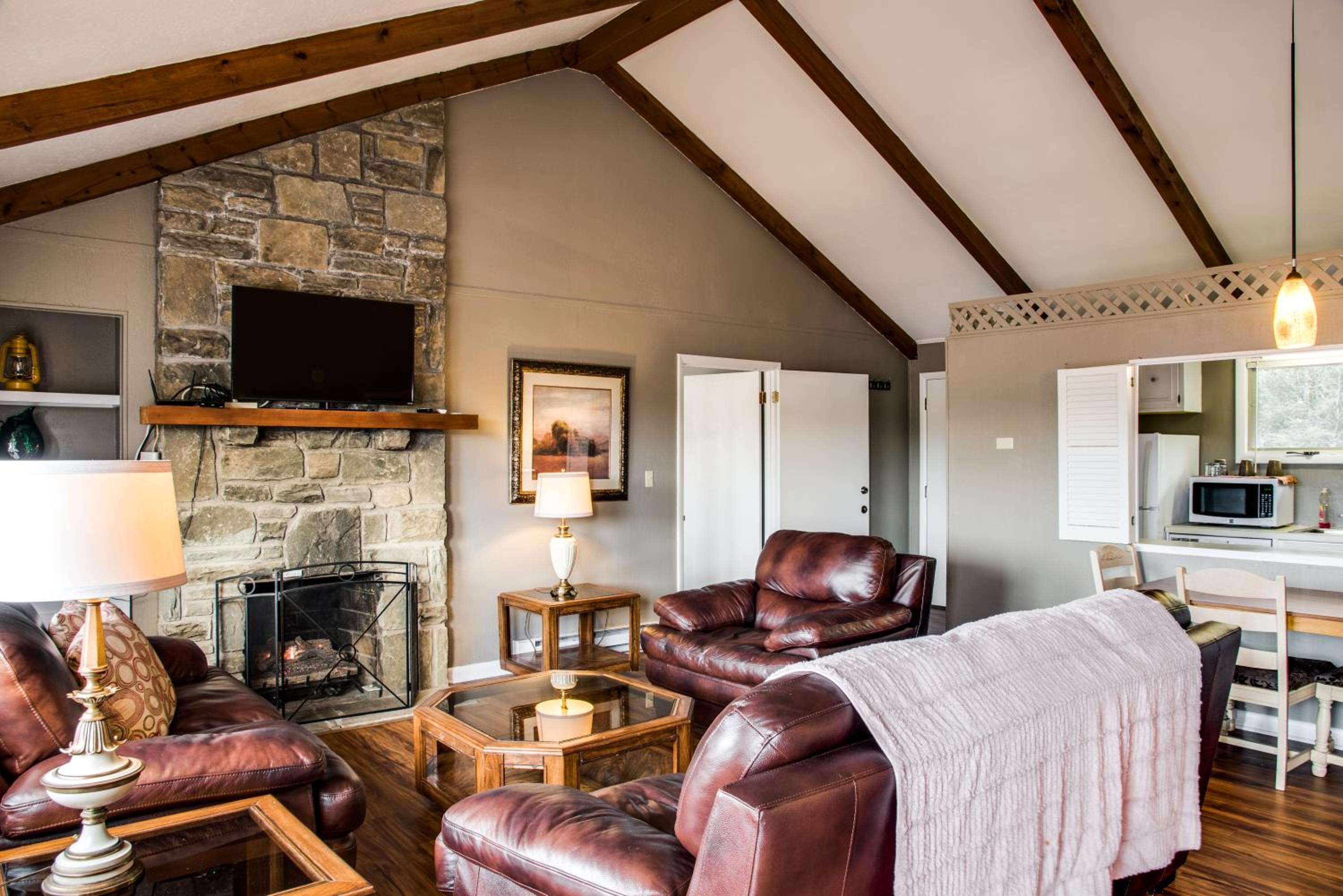 Cliff Dwellers Inn