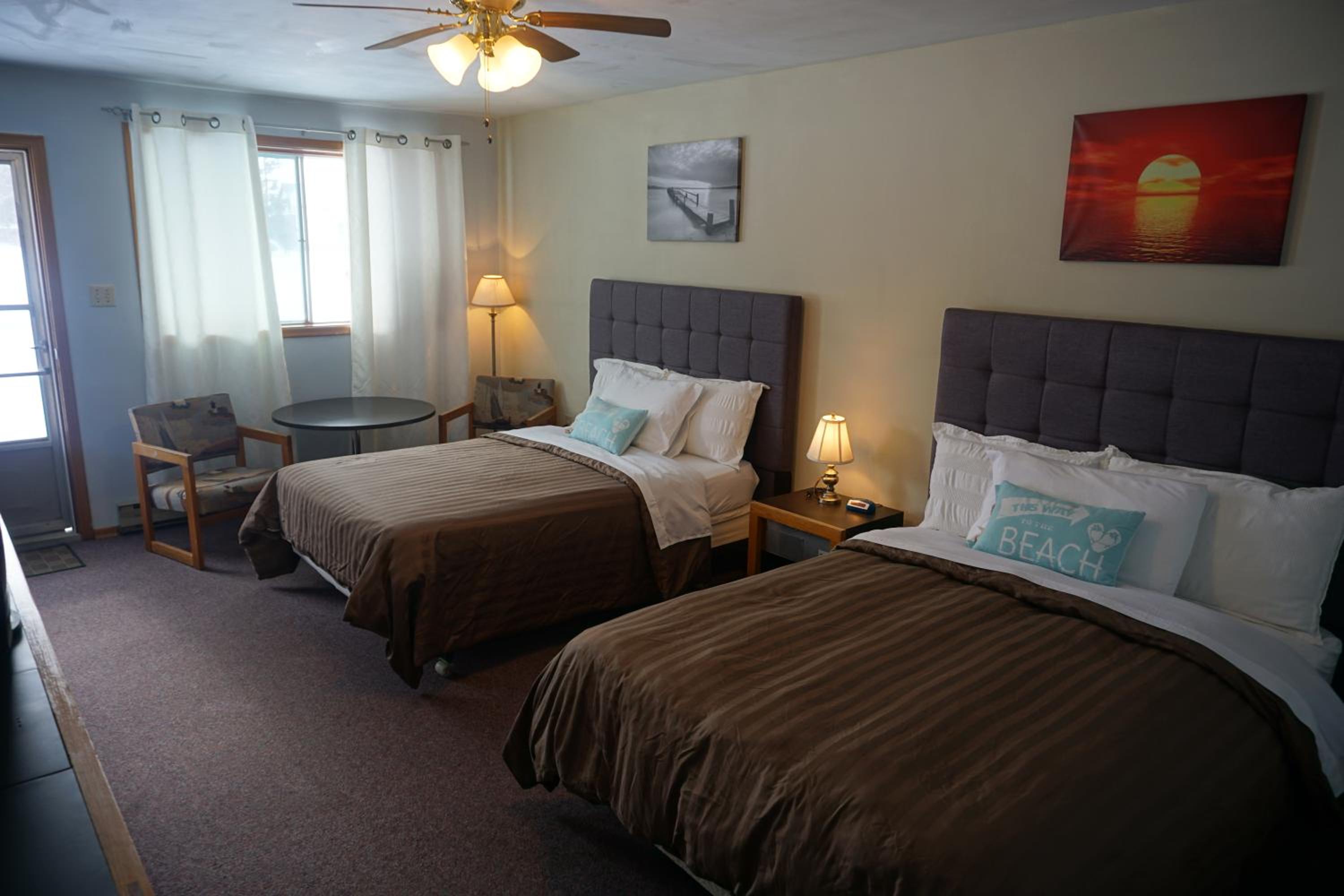 Shenstone Motor Inn