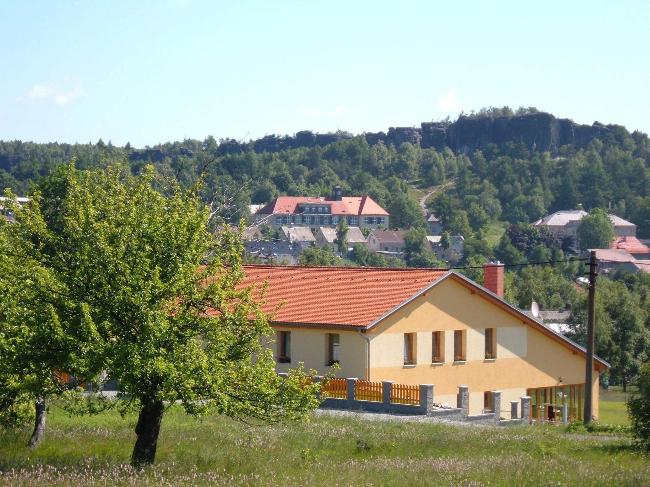 Photo 8