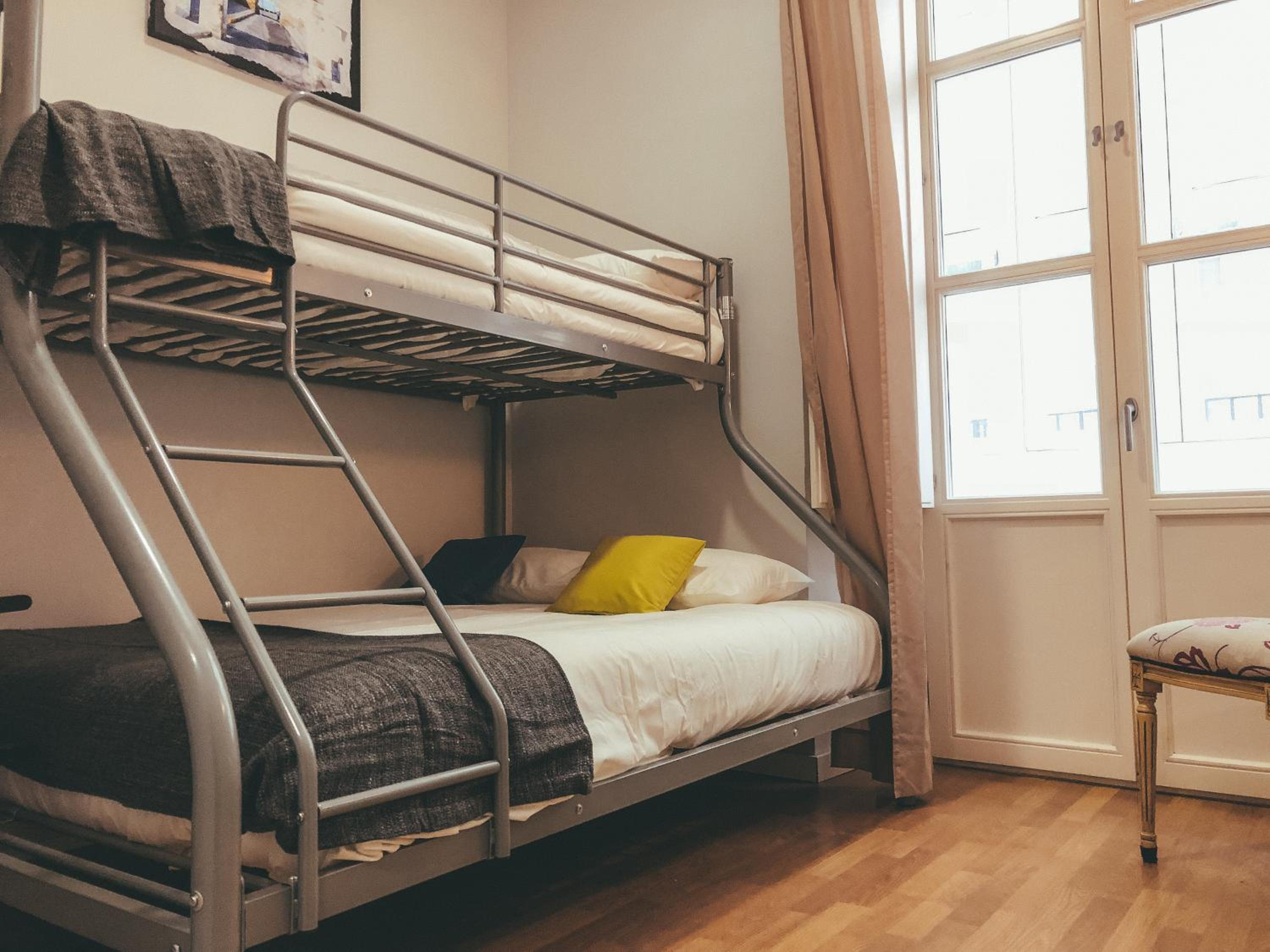 Apodaca Rooms