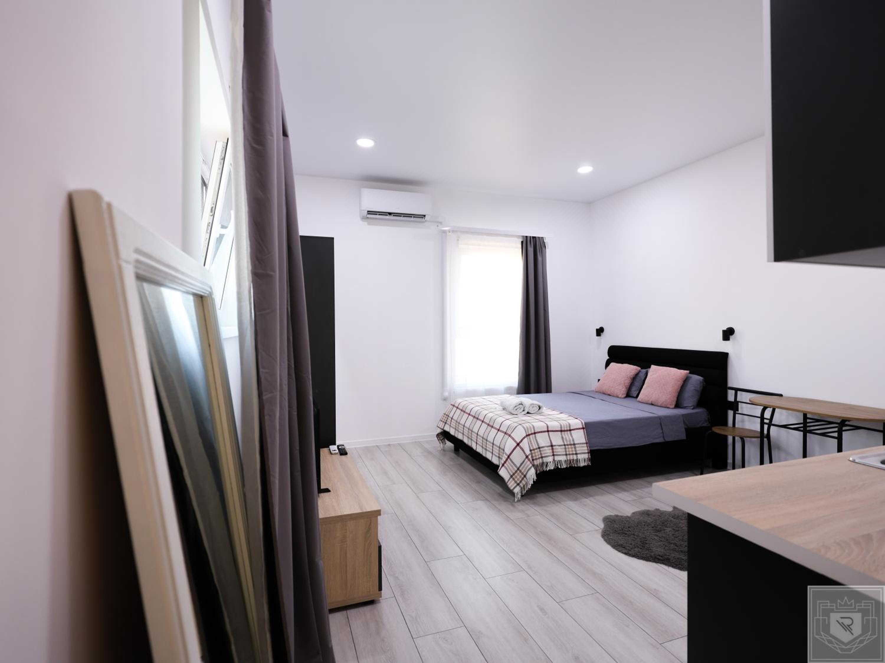 RentHouse Apart-Hotel Room #14