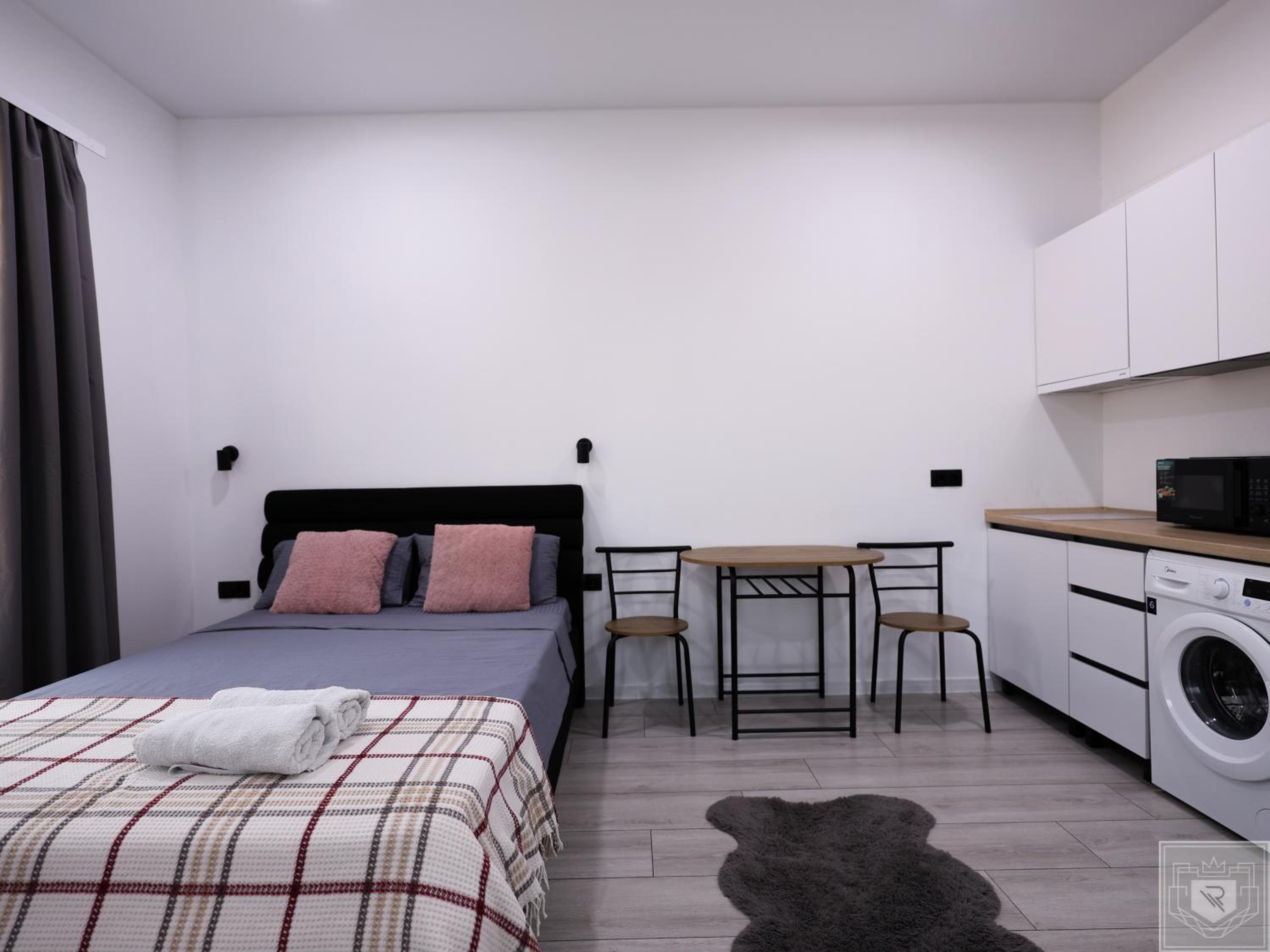 RentHouse Apart-Hotel Room #14