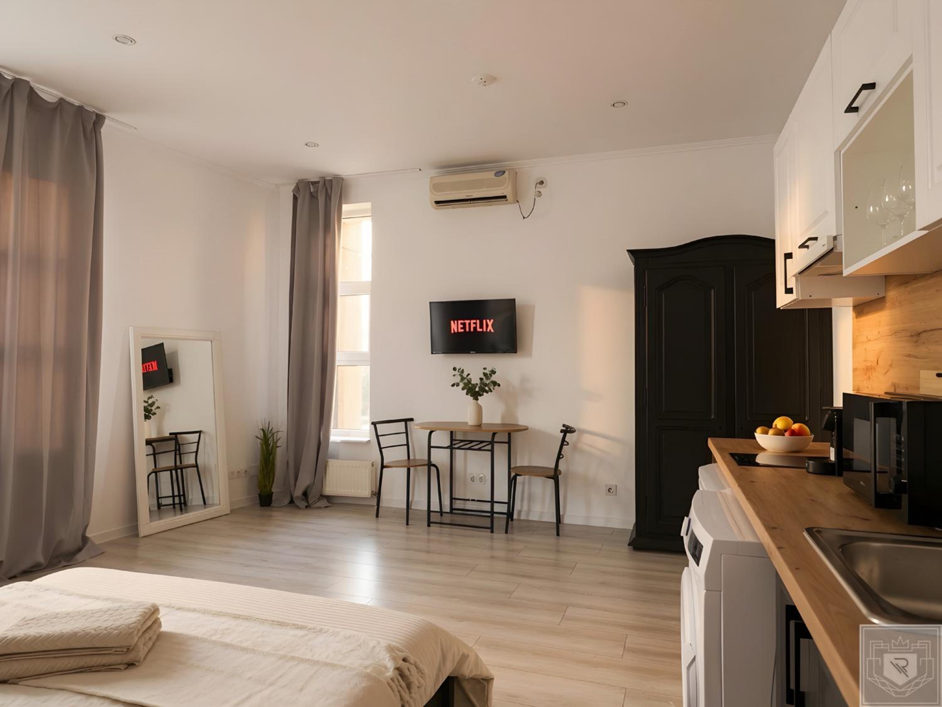 RentHouse Apart-Hotel Room #6