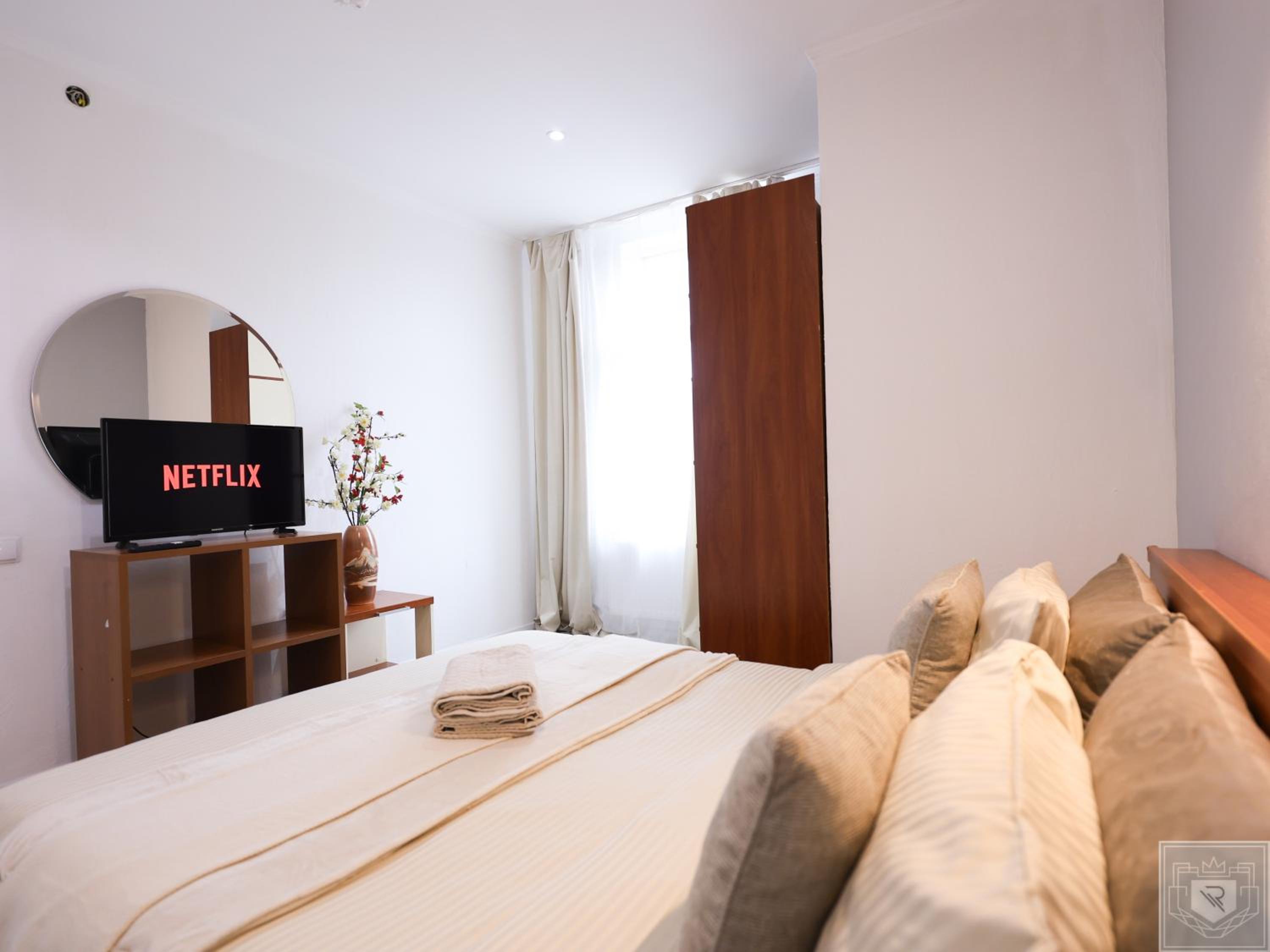 RentHouse Apart-Hotel Room #9
