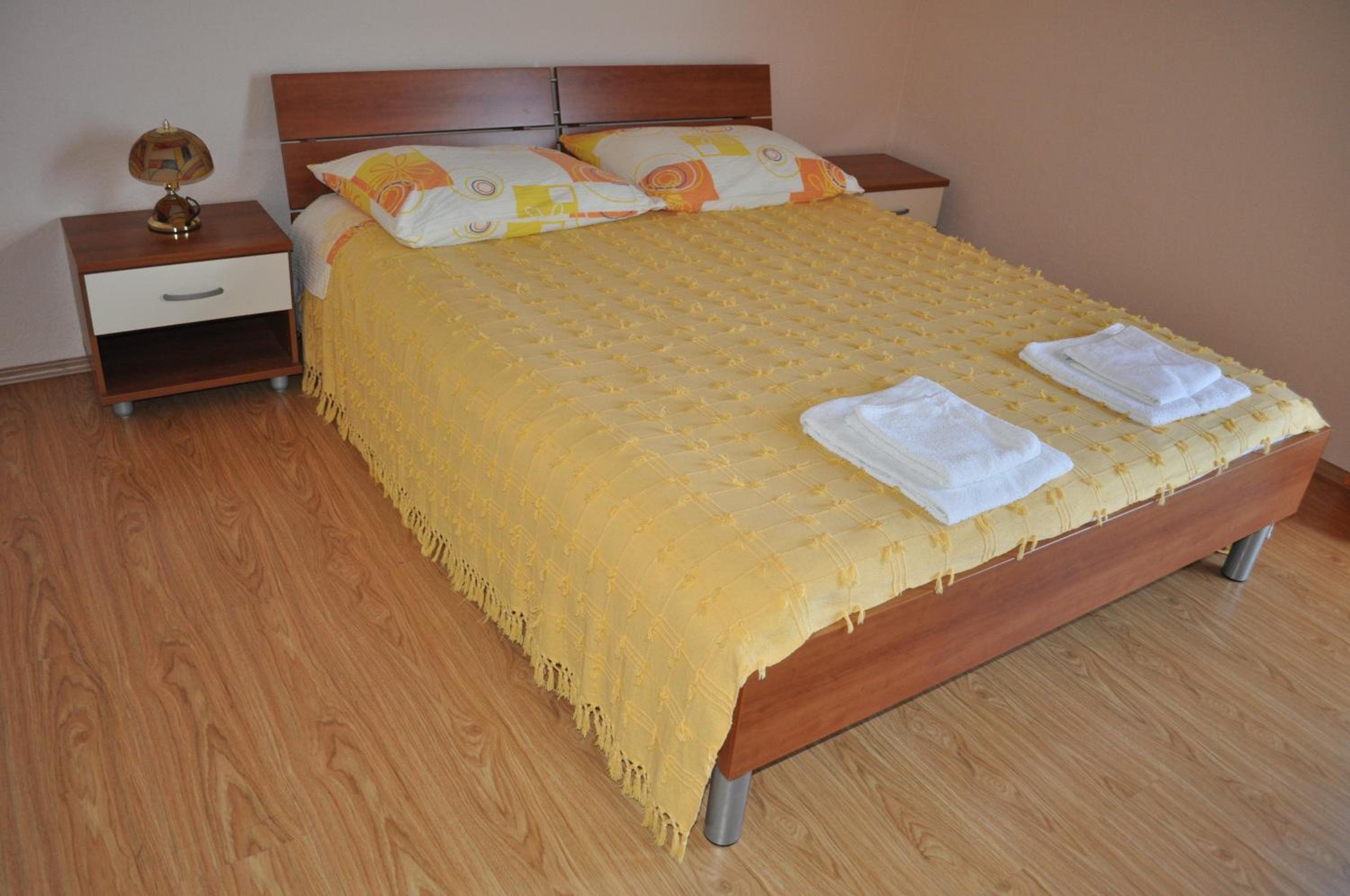Photo 52