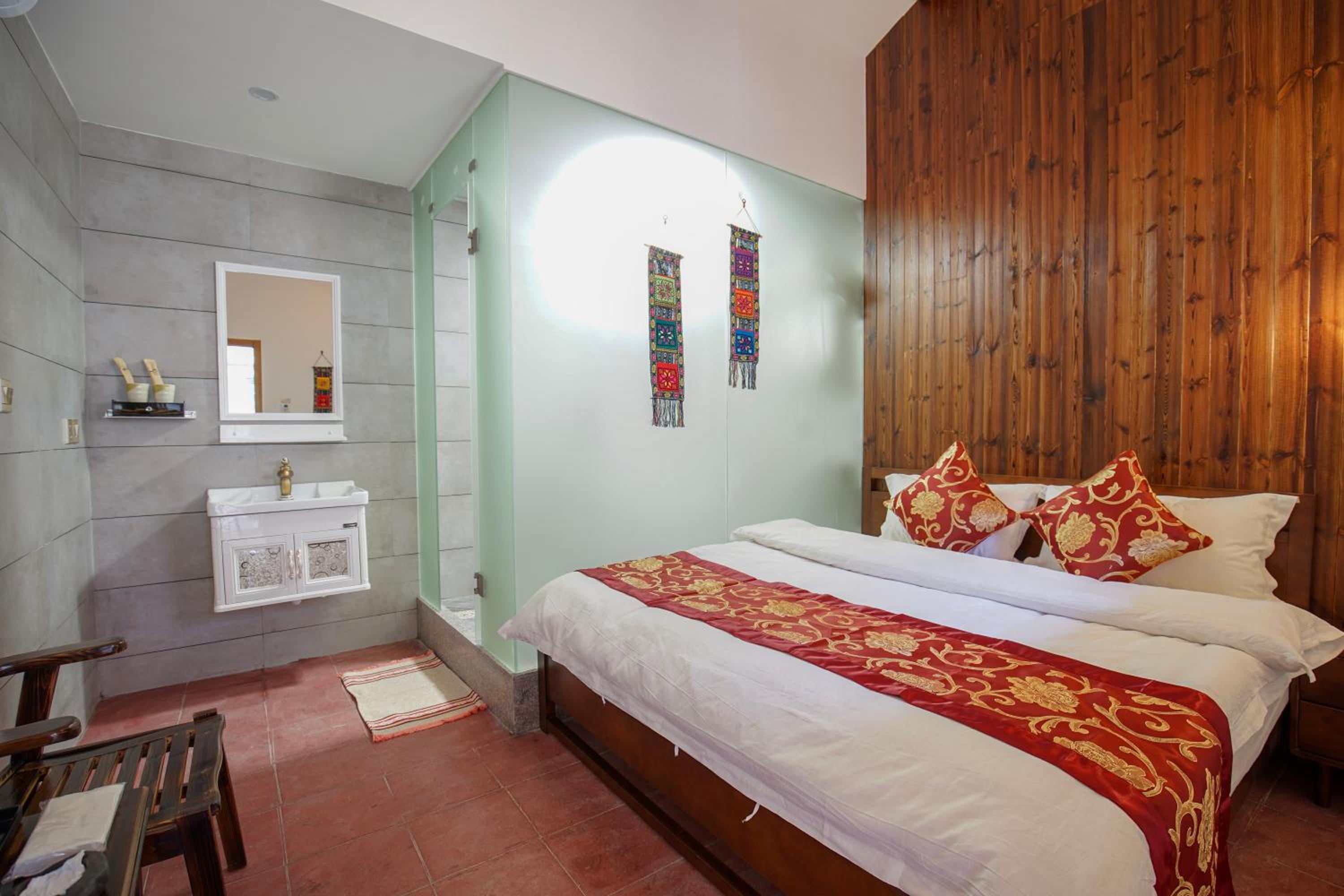 Chaozhou Hello Inn