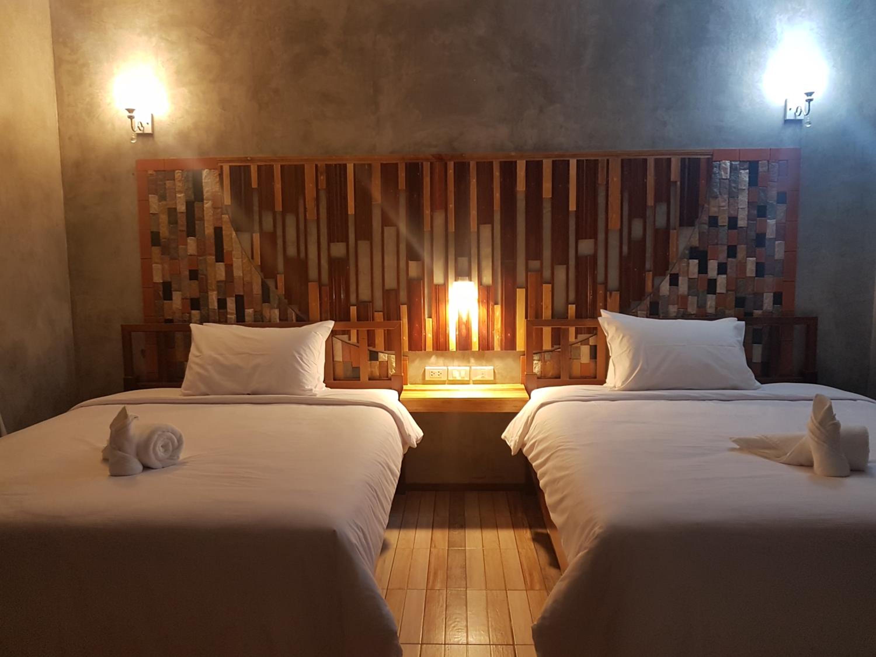 Palm Pran Resort
