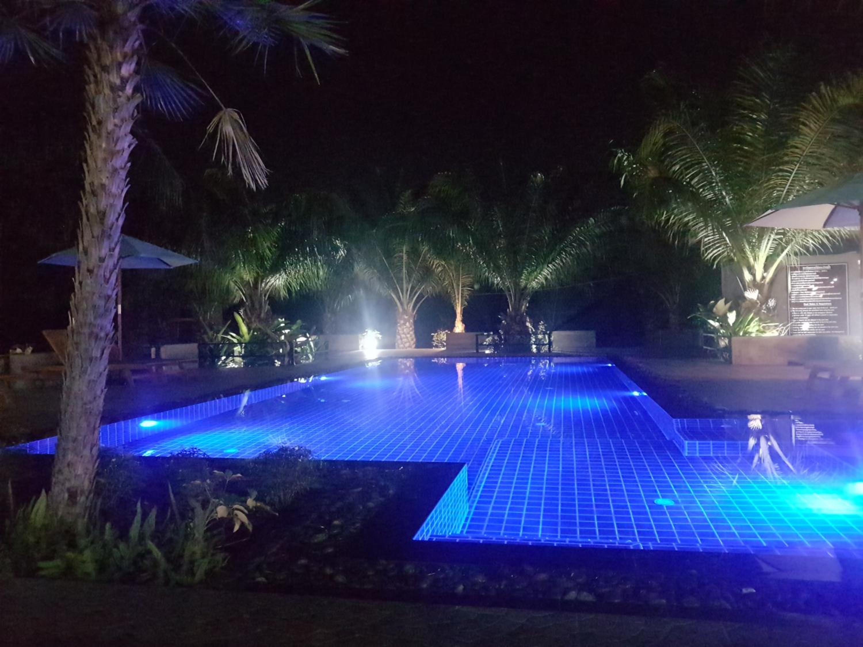 Palm Pran Resort