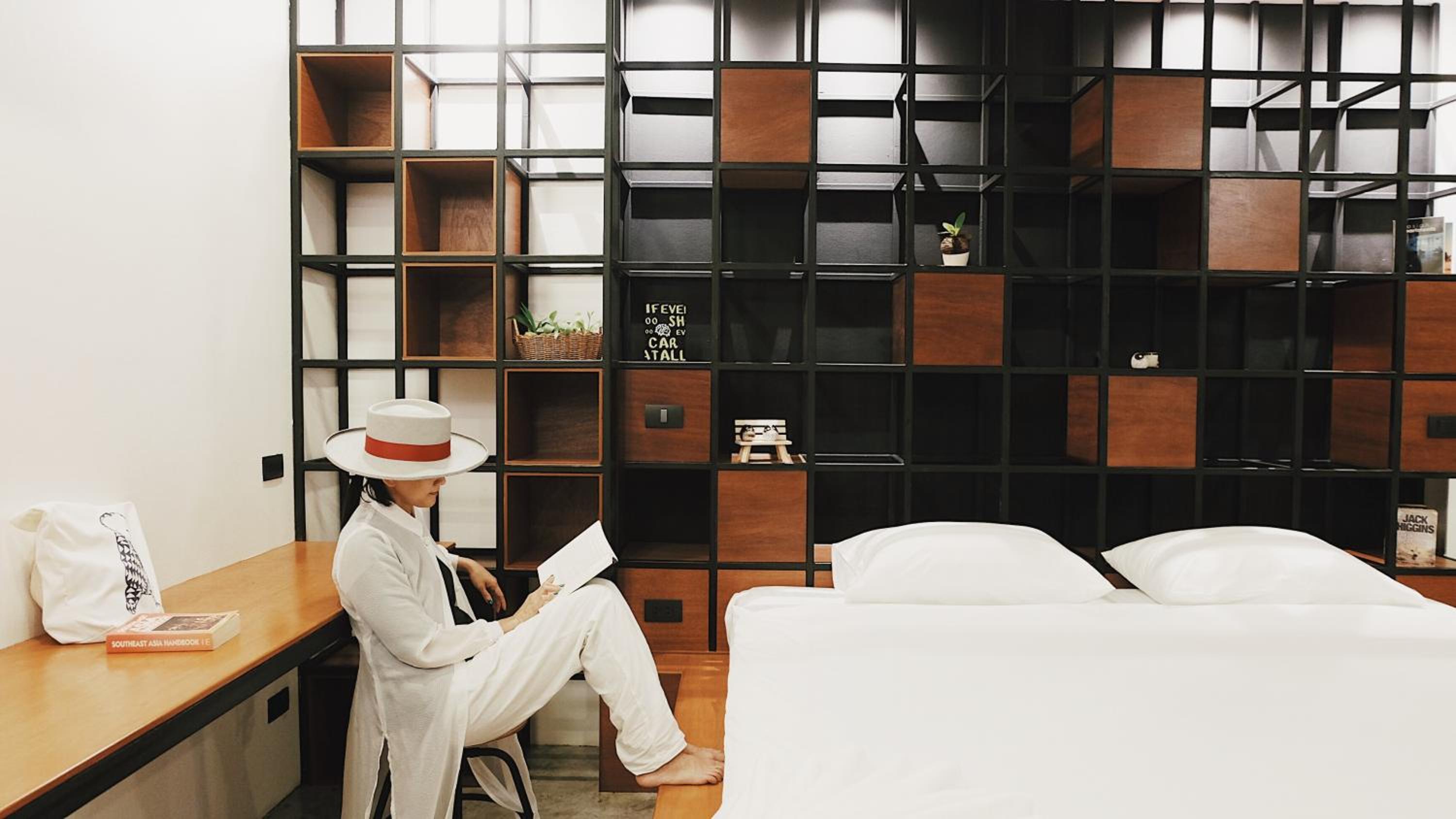 Book a Bed Poshtel - SHA Plus