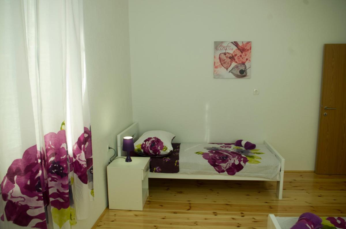 Photo 46