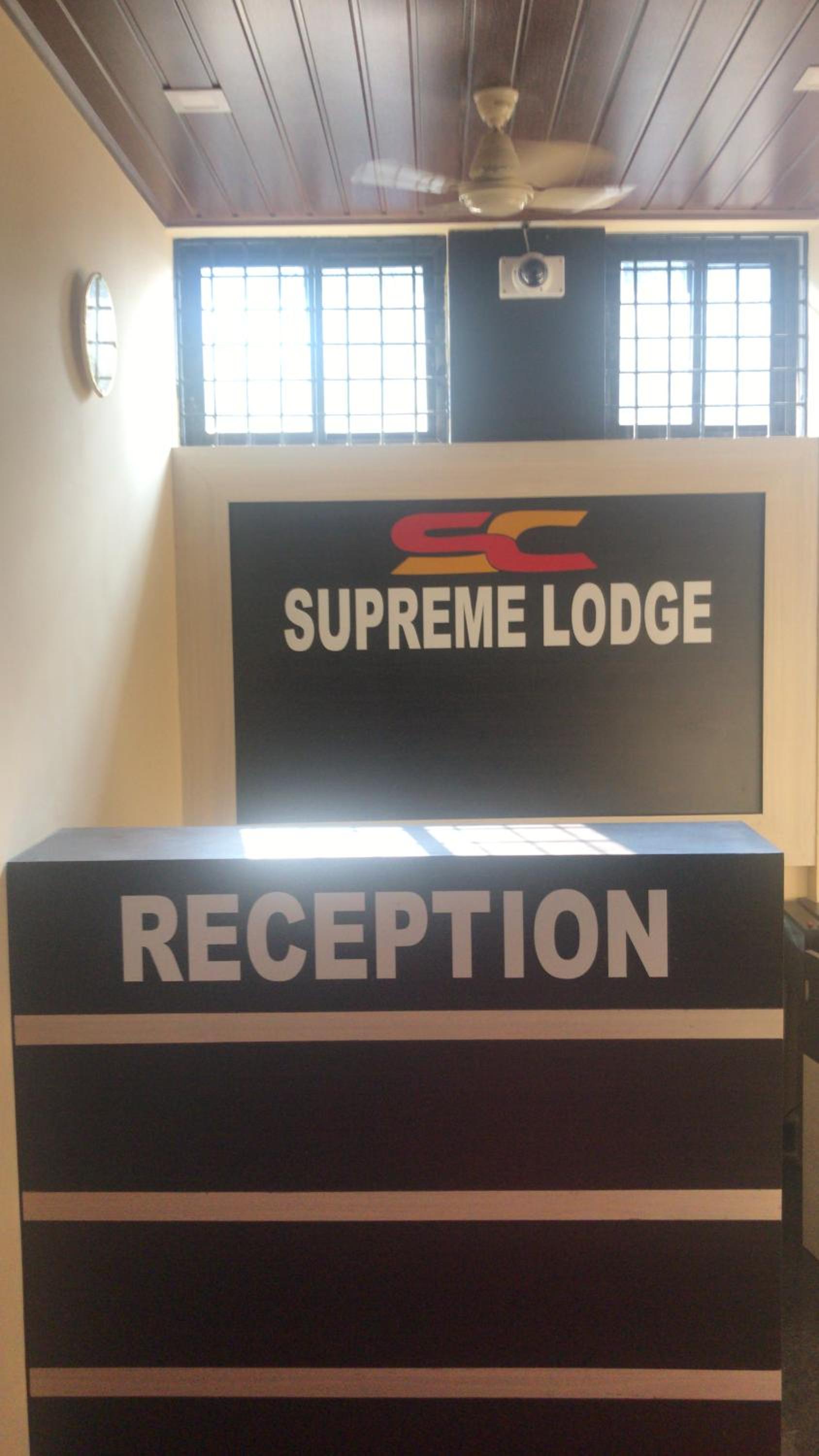 SUPREME LODGe