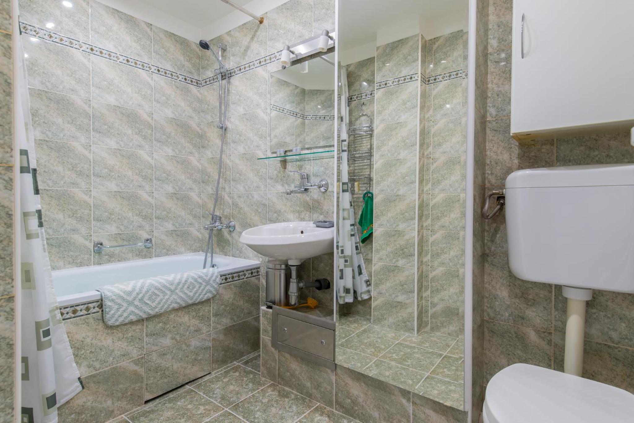 CHIC and Spacious Apartment in Central Sofia - Patriarh Evtimiy by Flat Mаnager view 5
