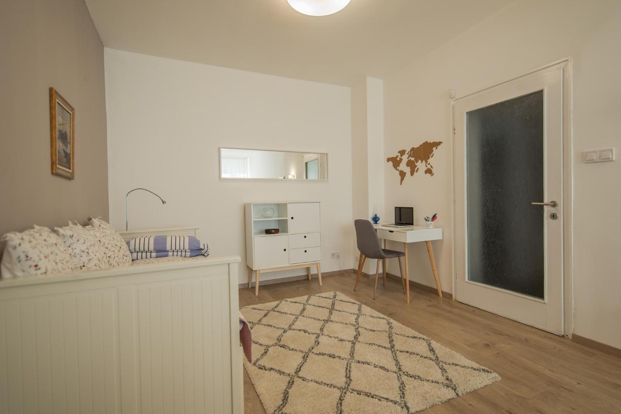 CHIC and Spacious Apartment in Central Sofia - Patriarh Evtimiy by Flat Mаnager view 3