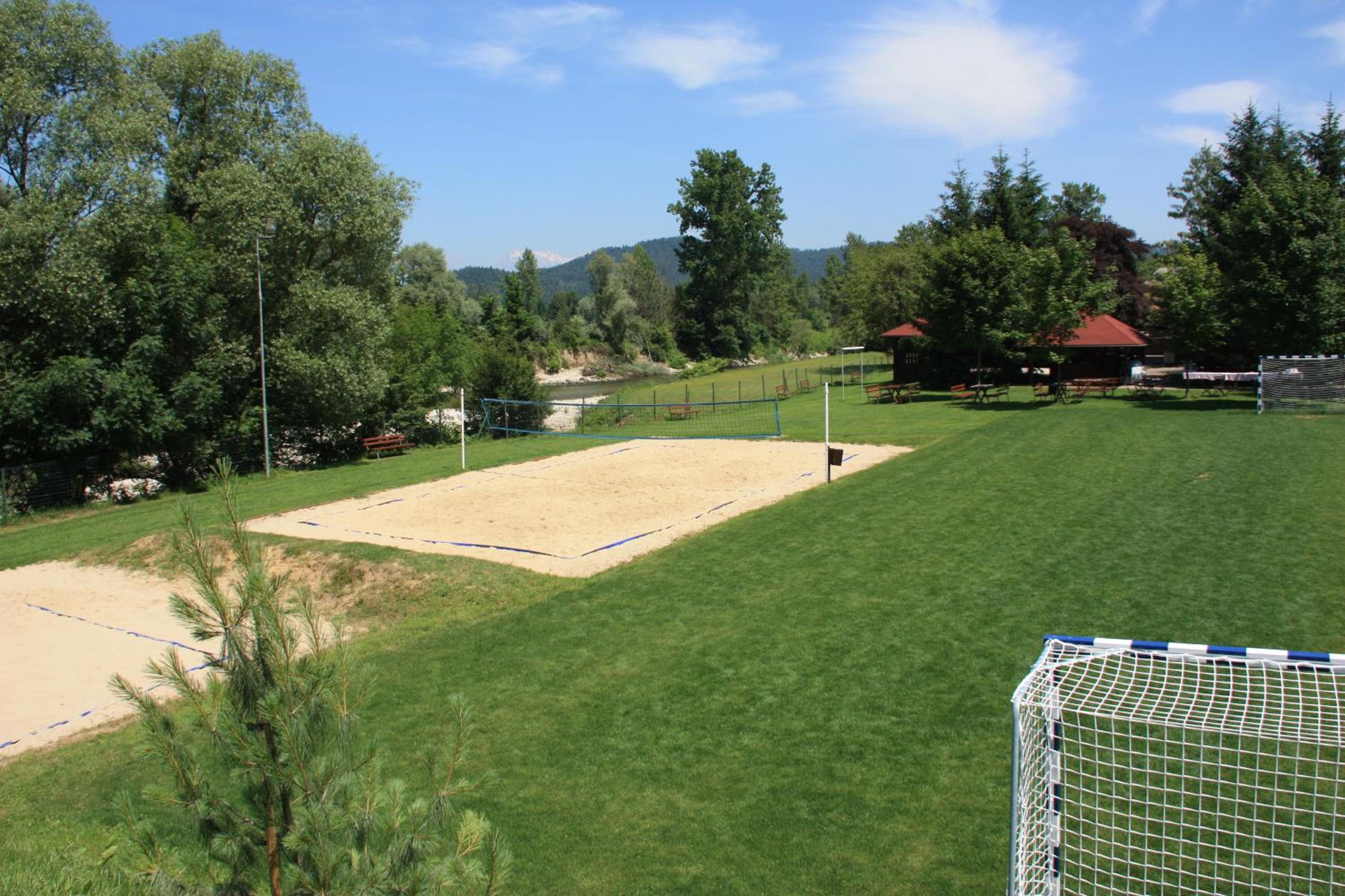 B&B Pri Peclju view 5