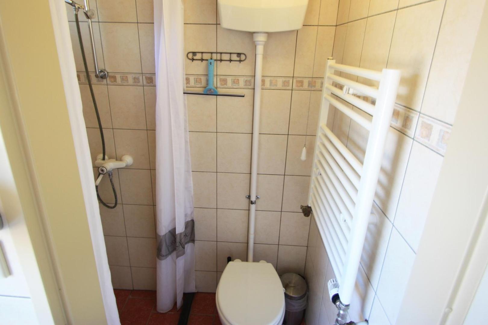 Photo 38