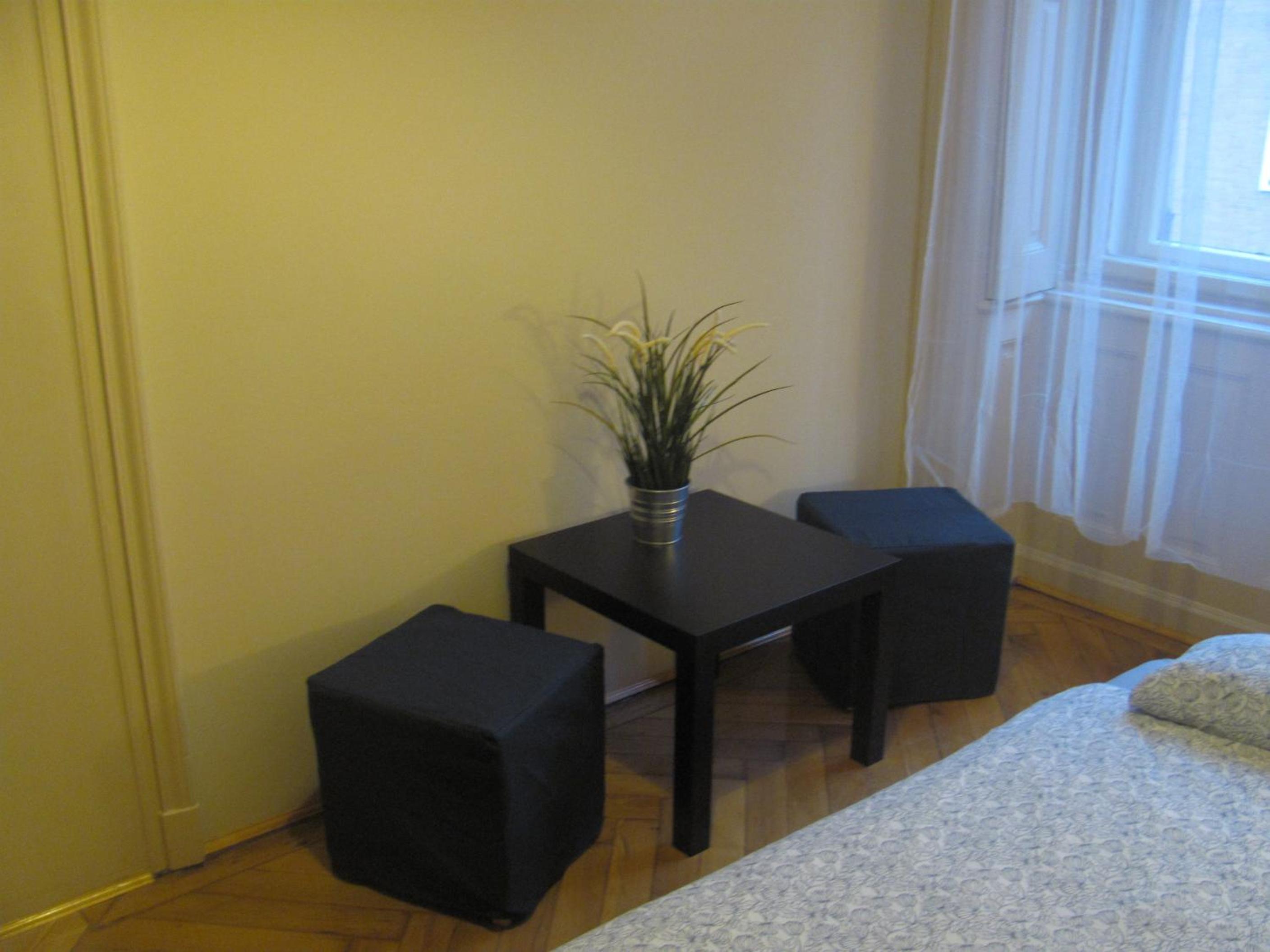 Photo 33