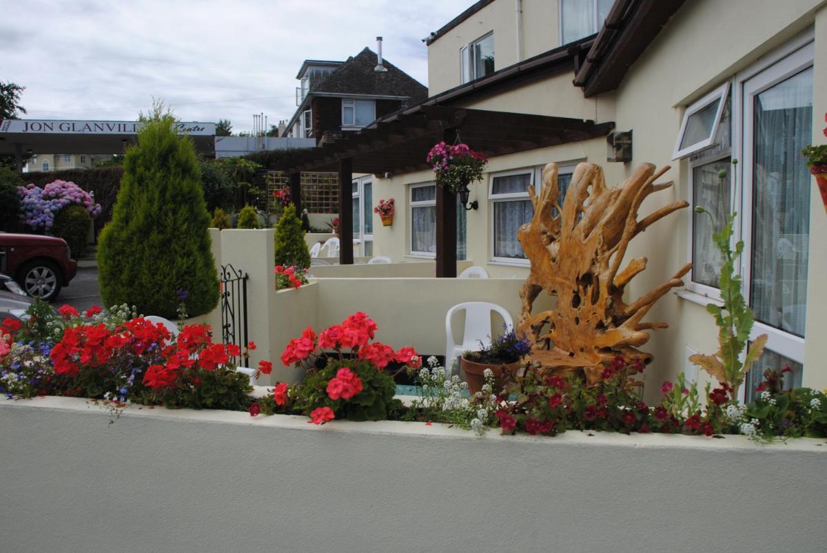 Photo 18