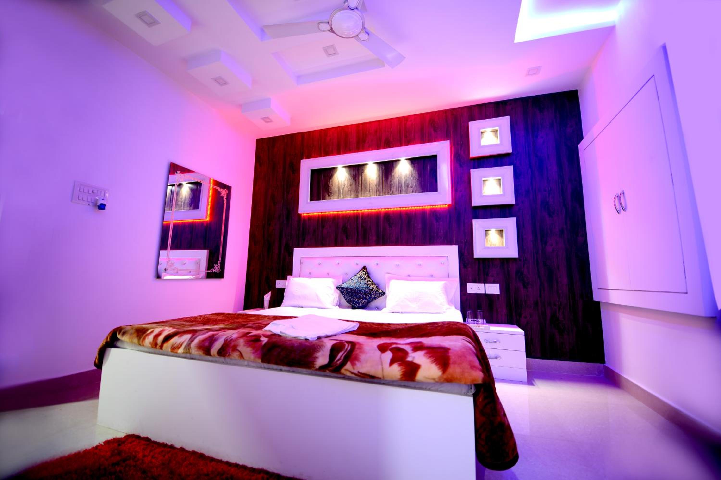 Taj Square A luxurious homestay