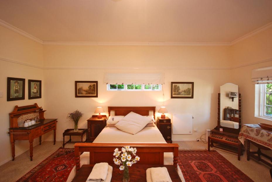 Guinea Fowl Lodge - Lagoon & Heads View B&B, Central Knysna