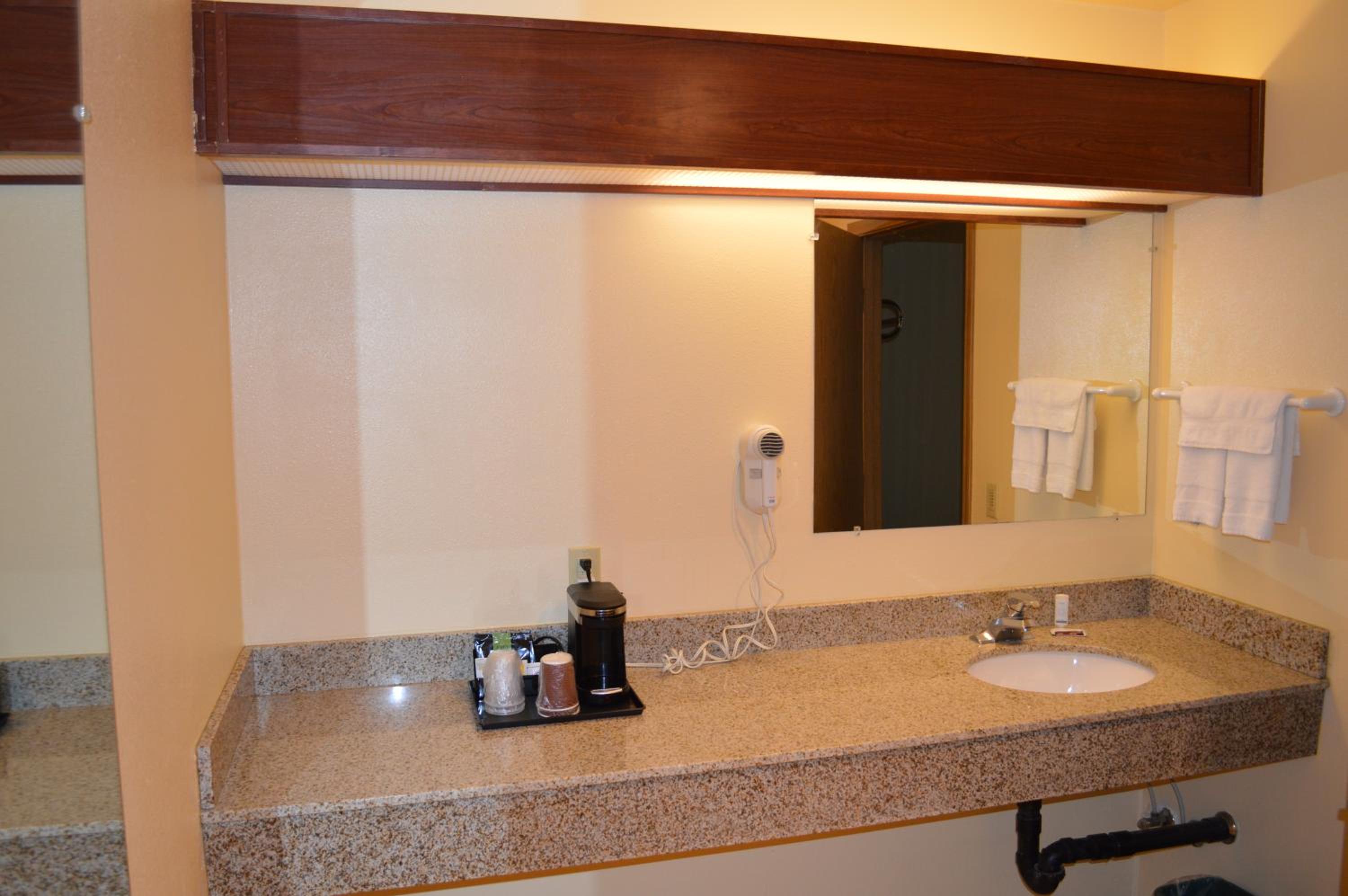 Western Motel view 3
