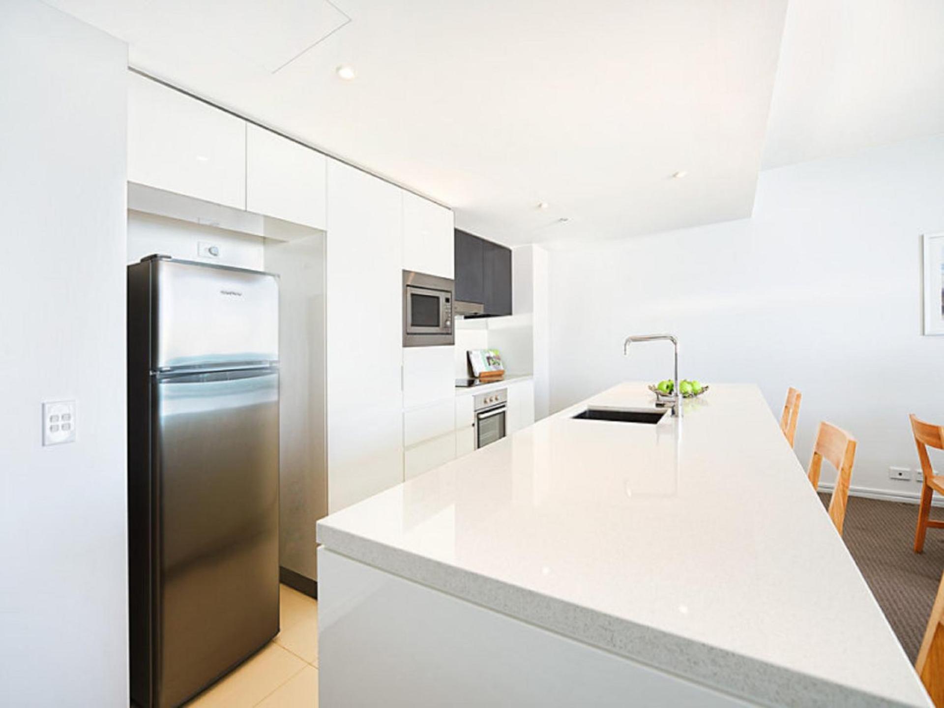Number 1 H Residences - WiFi, Parking & More by Gold Coast Holidays