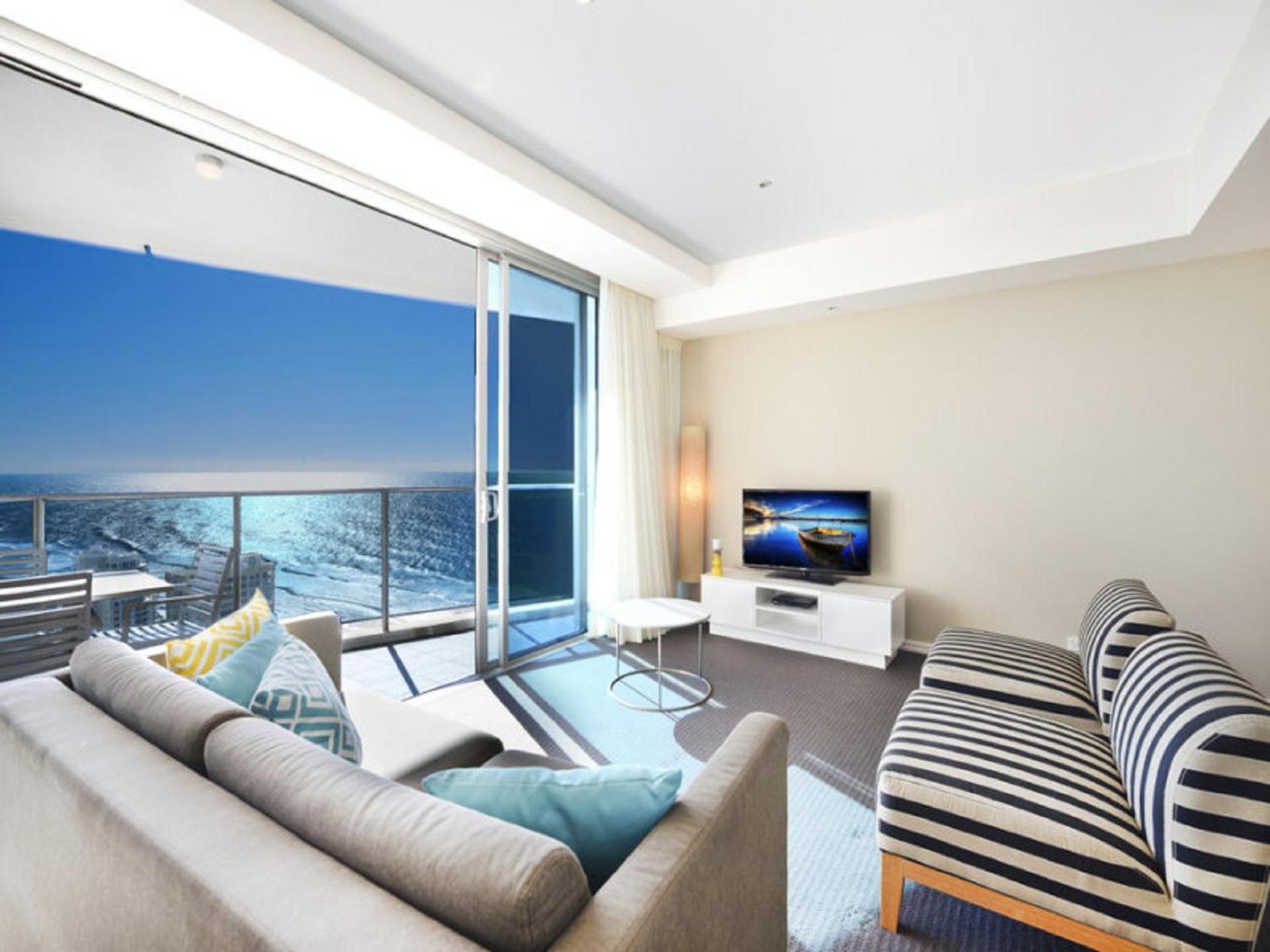 Number 1 H Residences - WiFi, Parking & More by Gold Coast Holidays