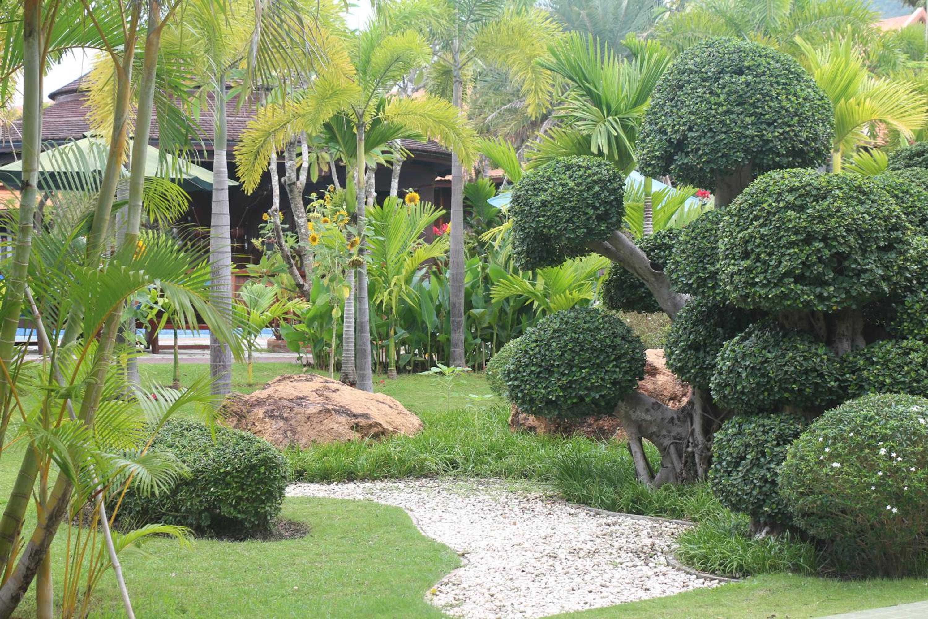 Try Palace Resort Kep
