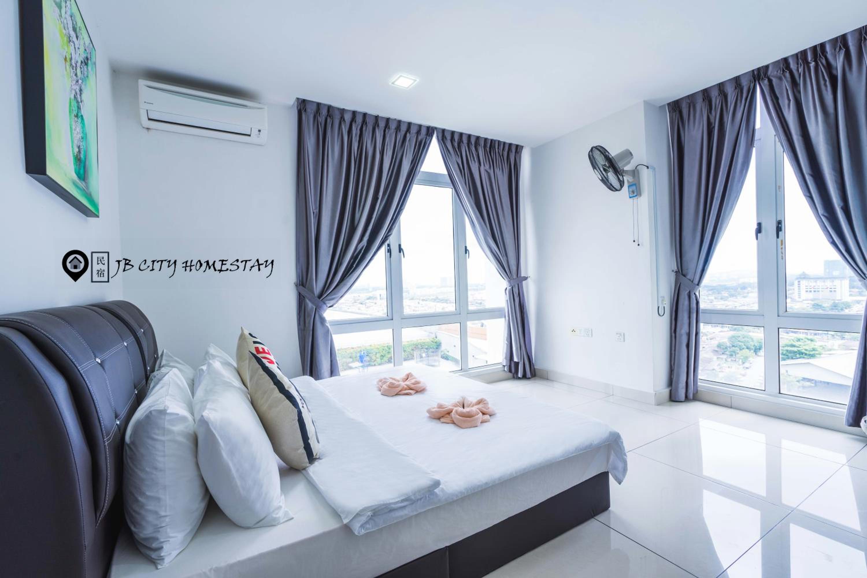 D' Esplanade KSL City by RR JBcity