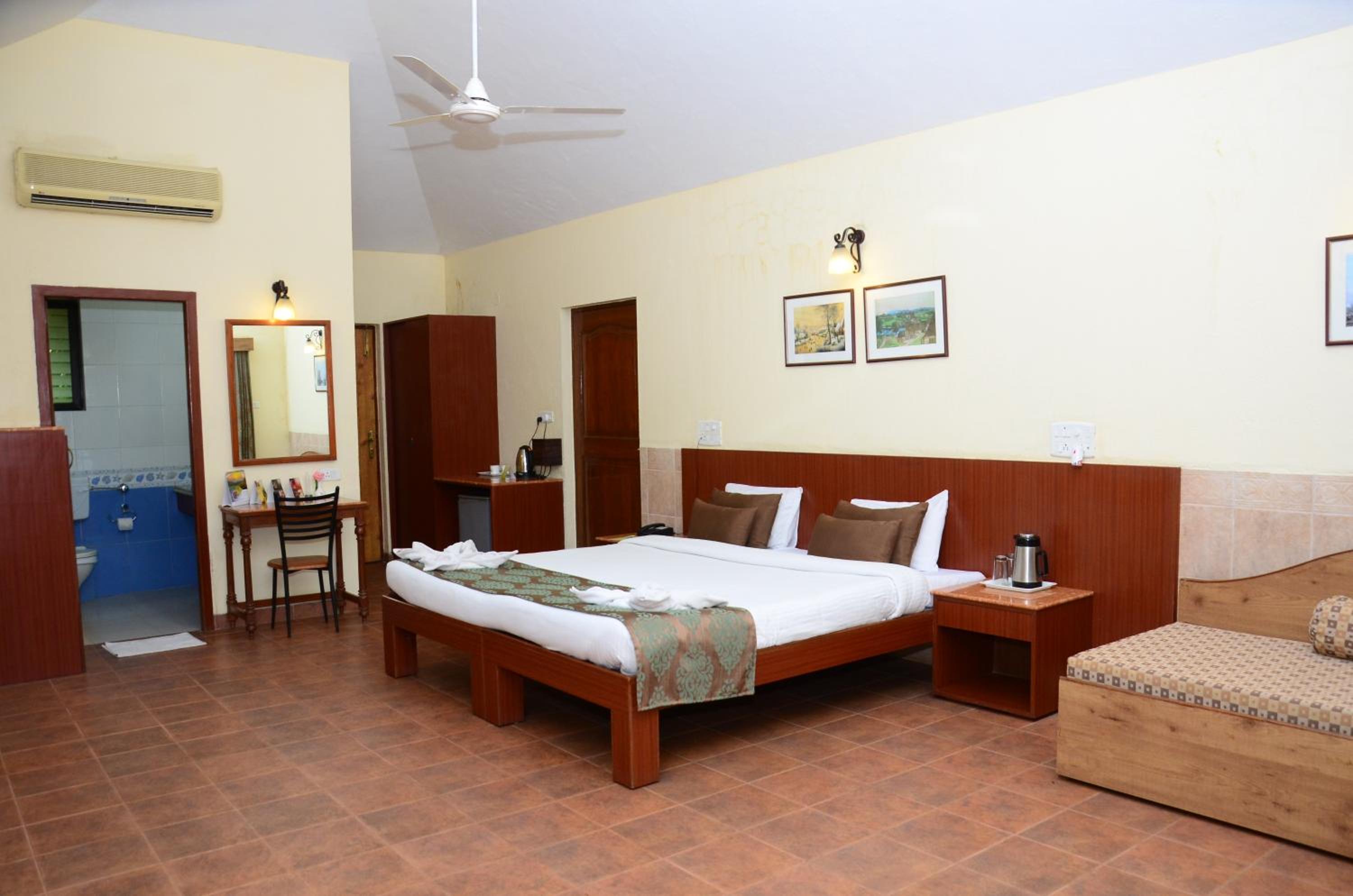 Upper Deck Resort - Highest Peak, Lonavala