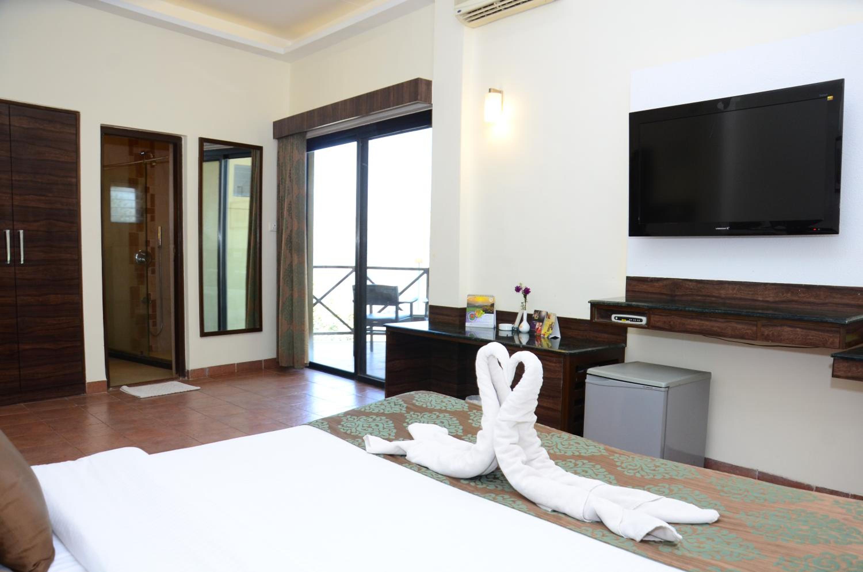 Upper Deck Resort - Highest Peak, Lonavala