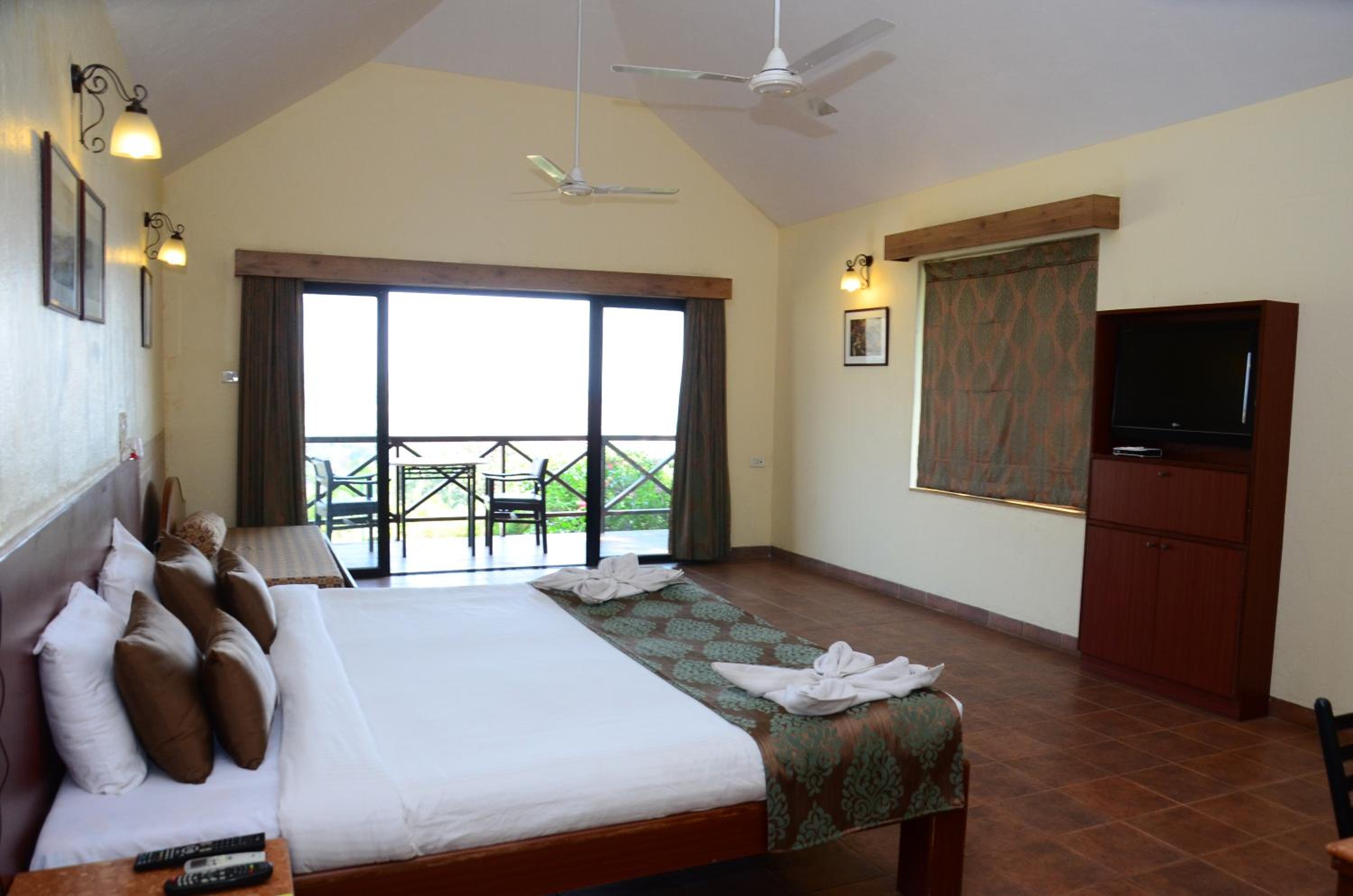 Upper Deck Resort - Highest Peak, Lonavala