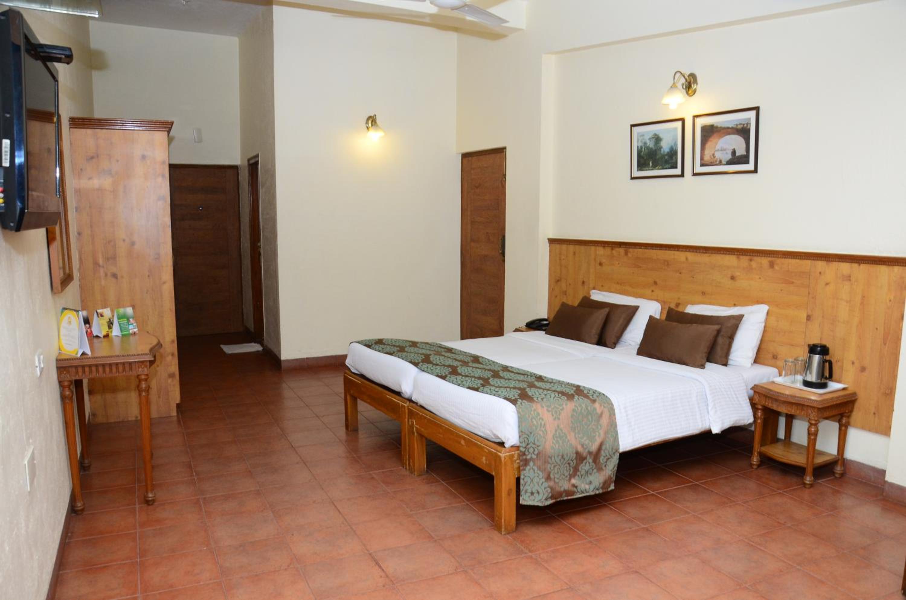 Upper Deck Resort - Highest Peak, Lonavala