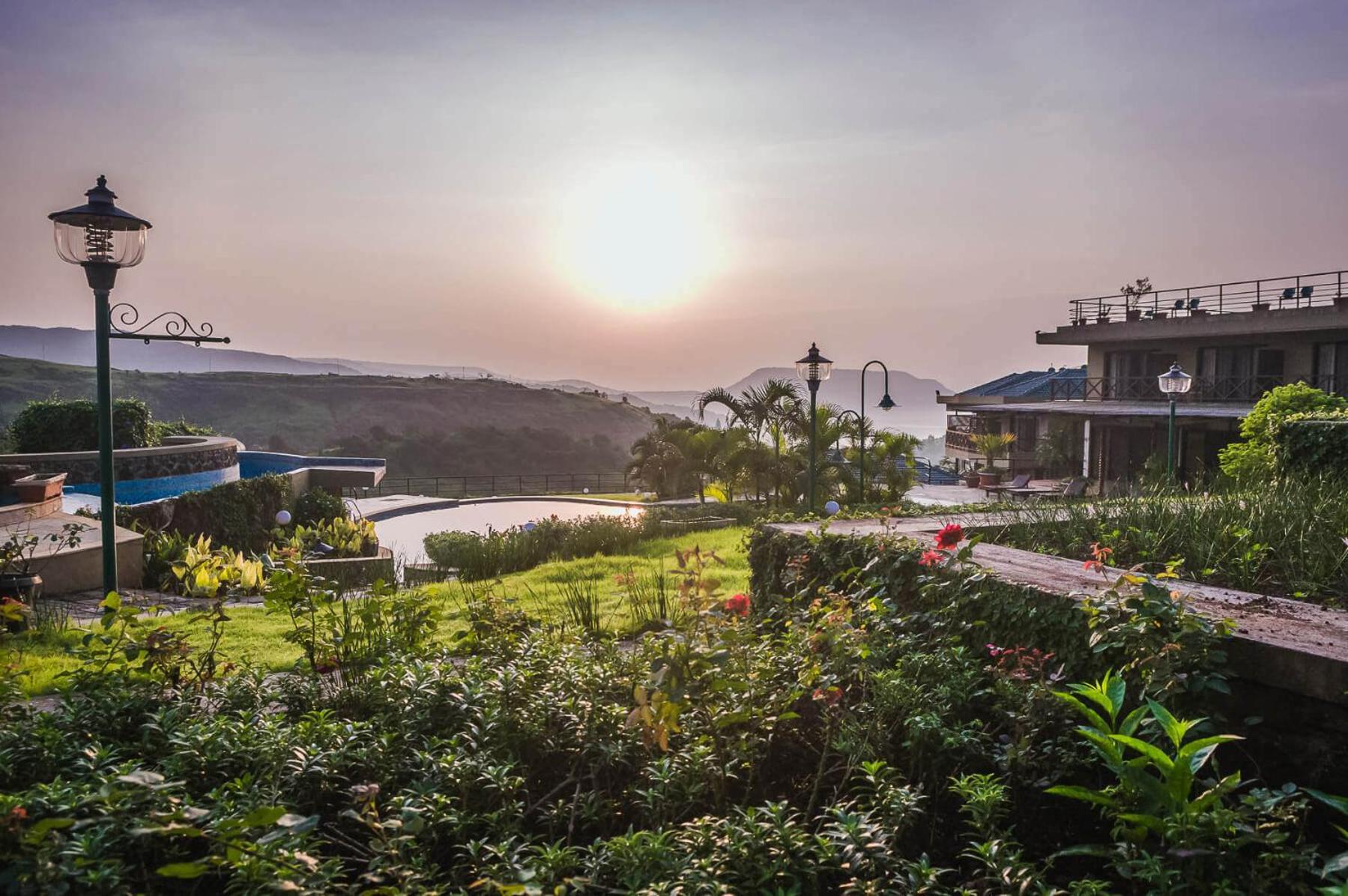 Upper Deck Resort - Highest Peak, Lonavala