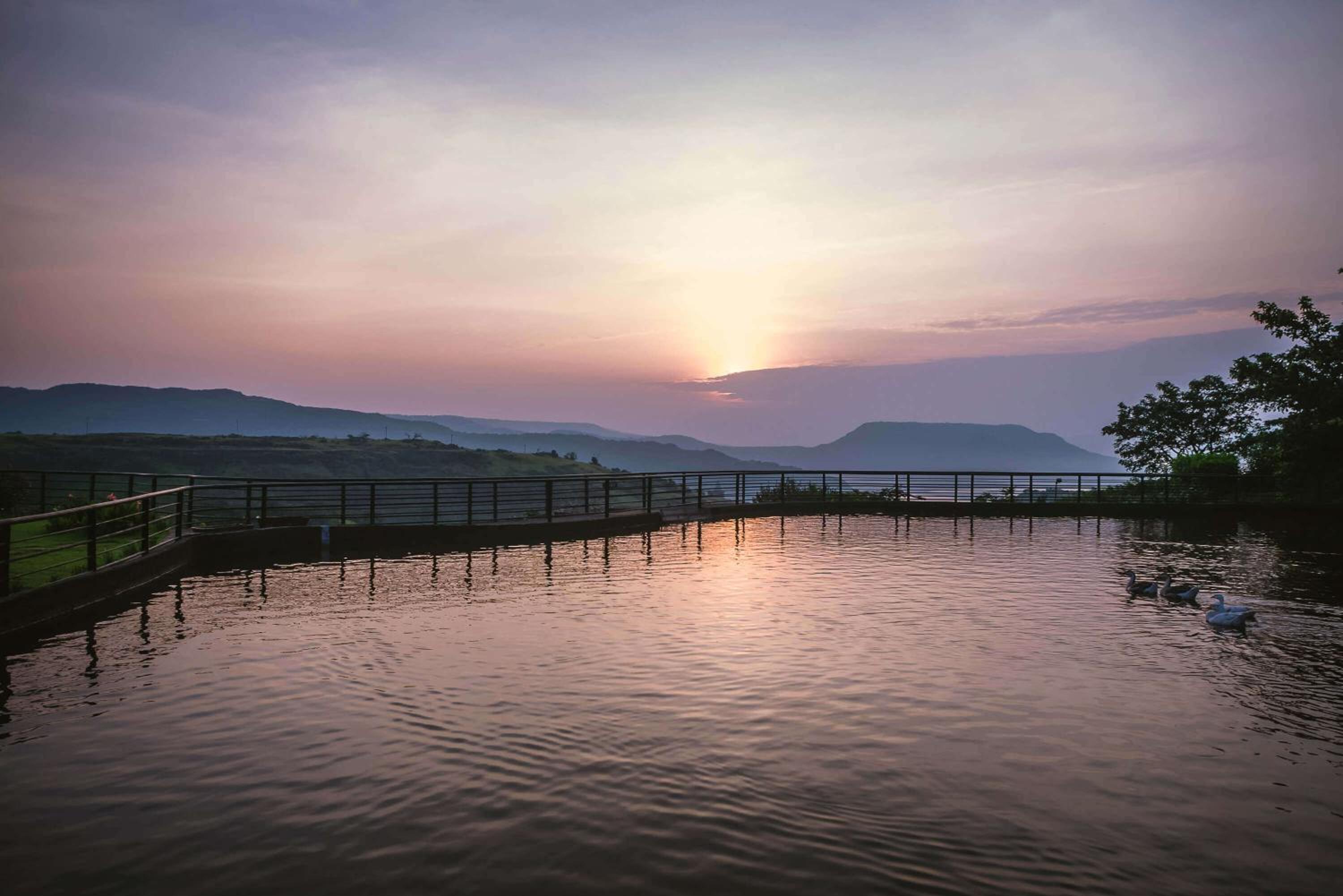 Upper Deck Resort - Highest Peak, Lonavala