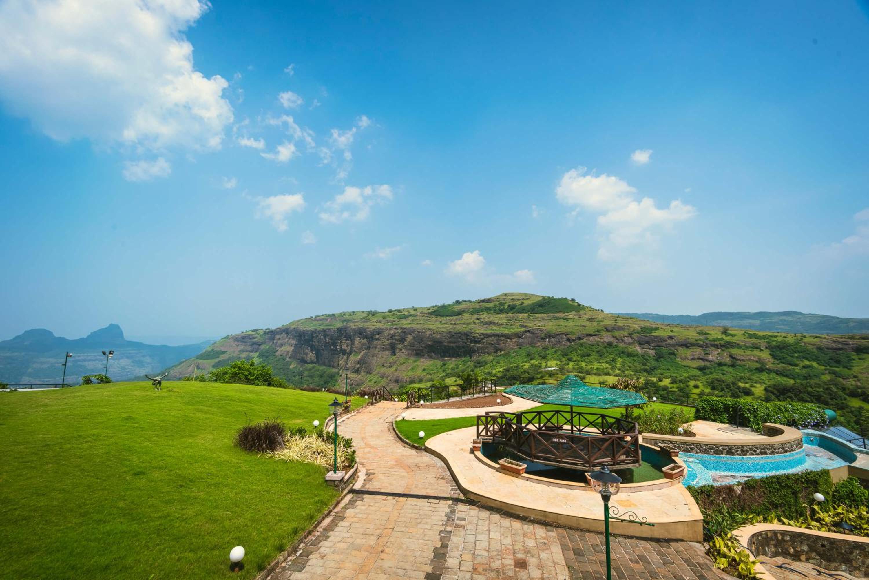 Upper Deck Resort - Highest Peak, Lonavala