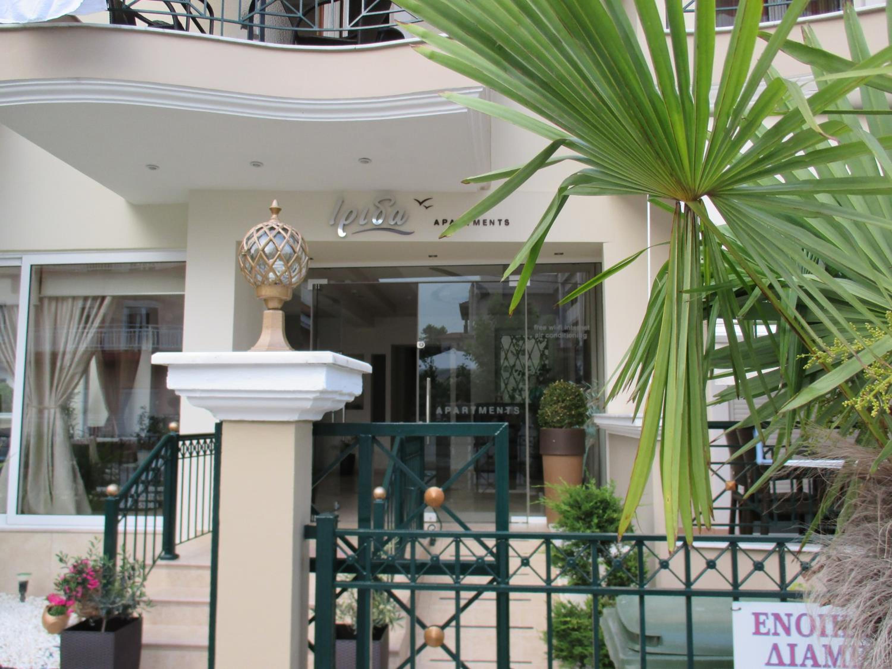 Irida Apartments