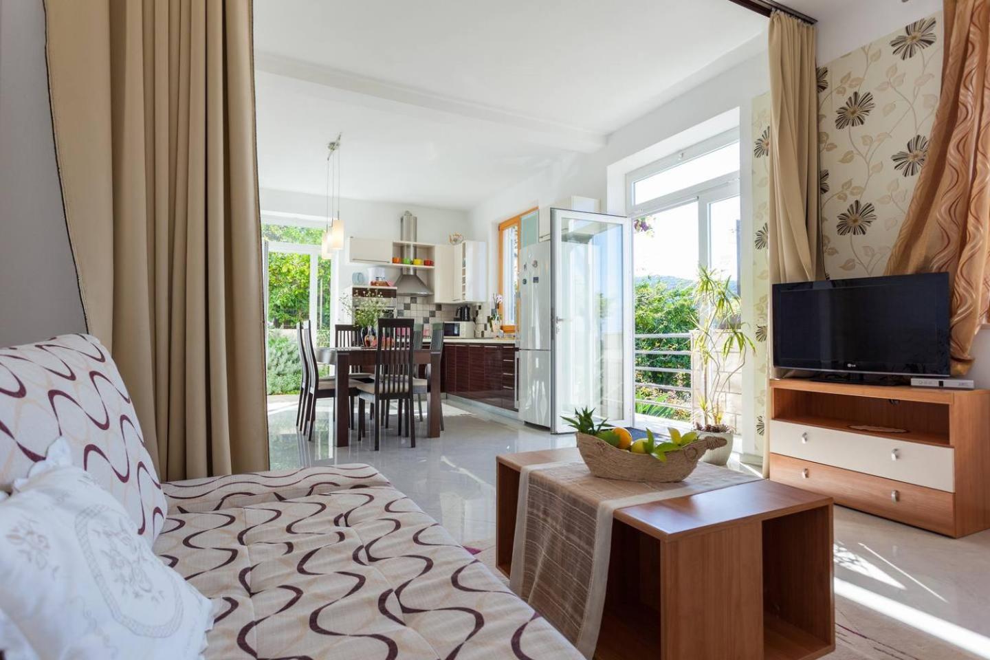 Villa Aska view 5