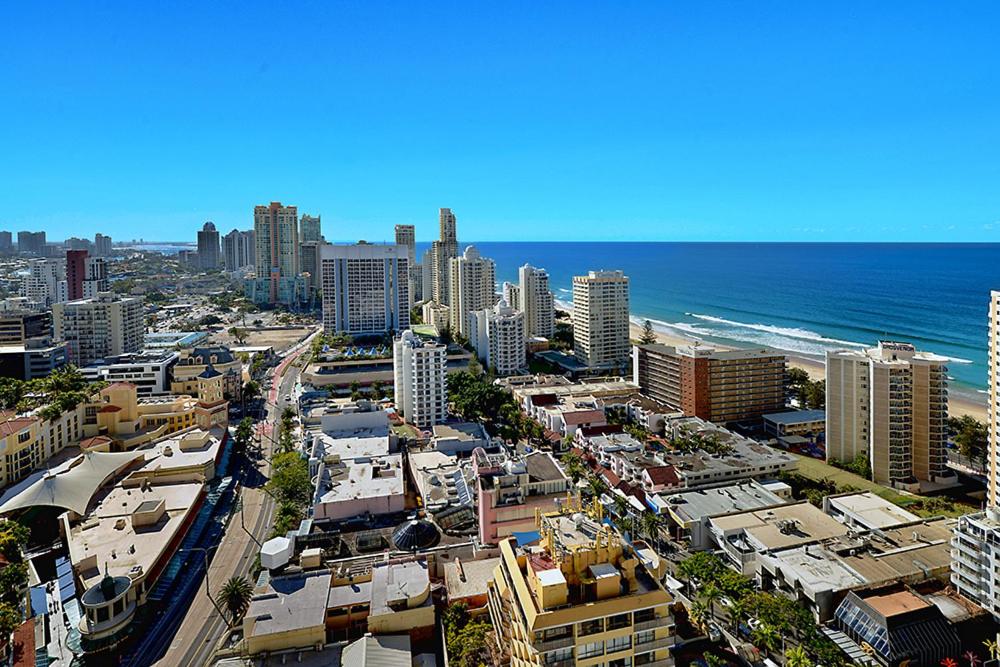 Number 1 H Residences - WiFi, Parking & More by Gold Coast Holidays